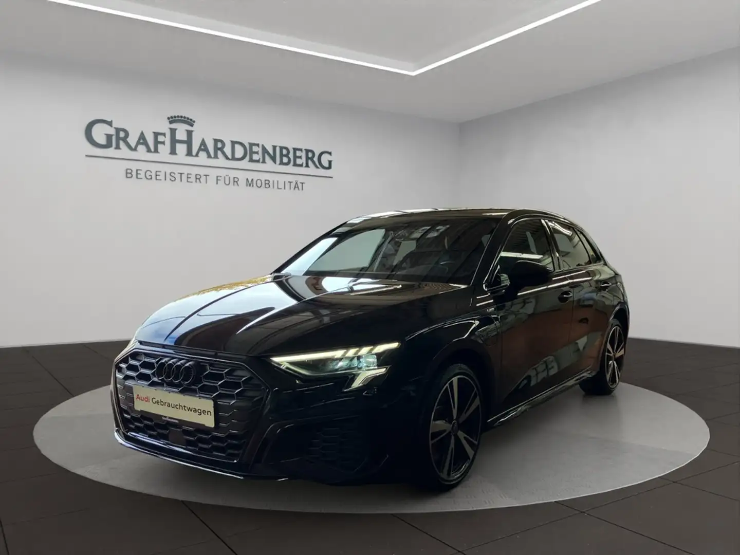 Audi A3 Sportback S-Line 45TFSIe S-Line Interieur Zwart - 1