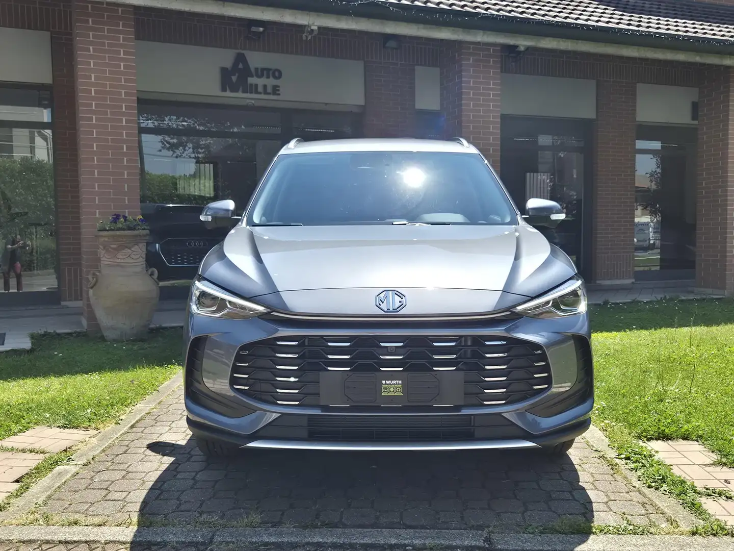 MG ZS 1.5 hybrid+ Luxury auto Noir - 2