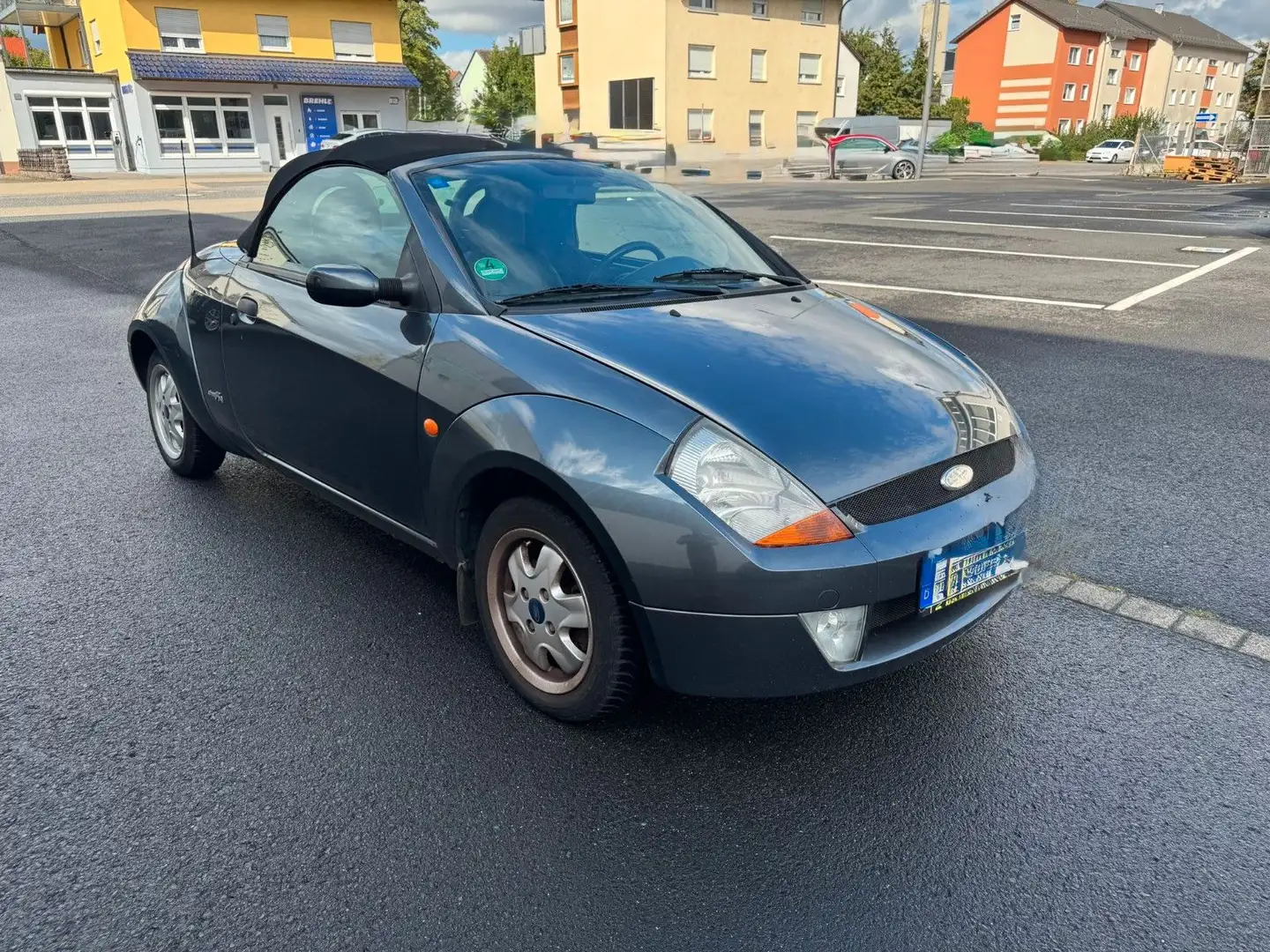 Ford Streetka 1.6 Elegance Roadster Pininfarina Gris - 2