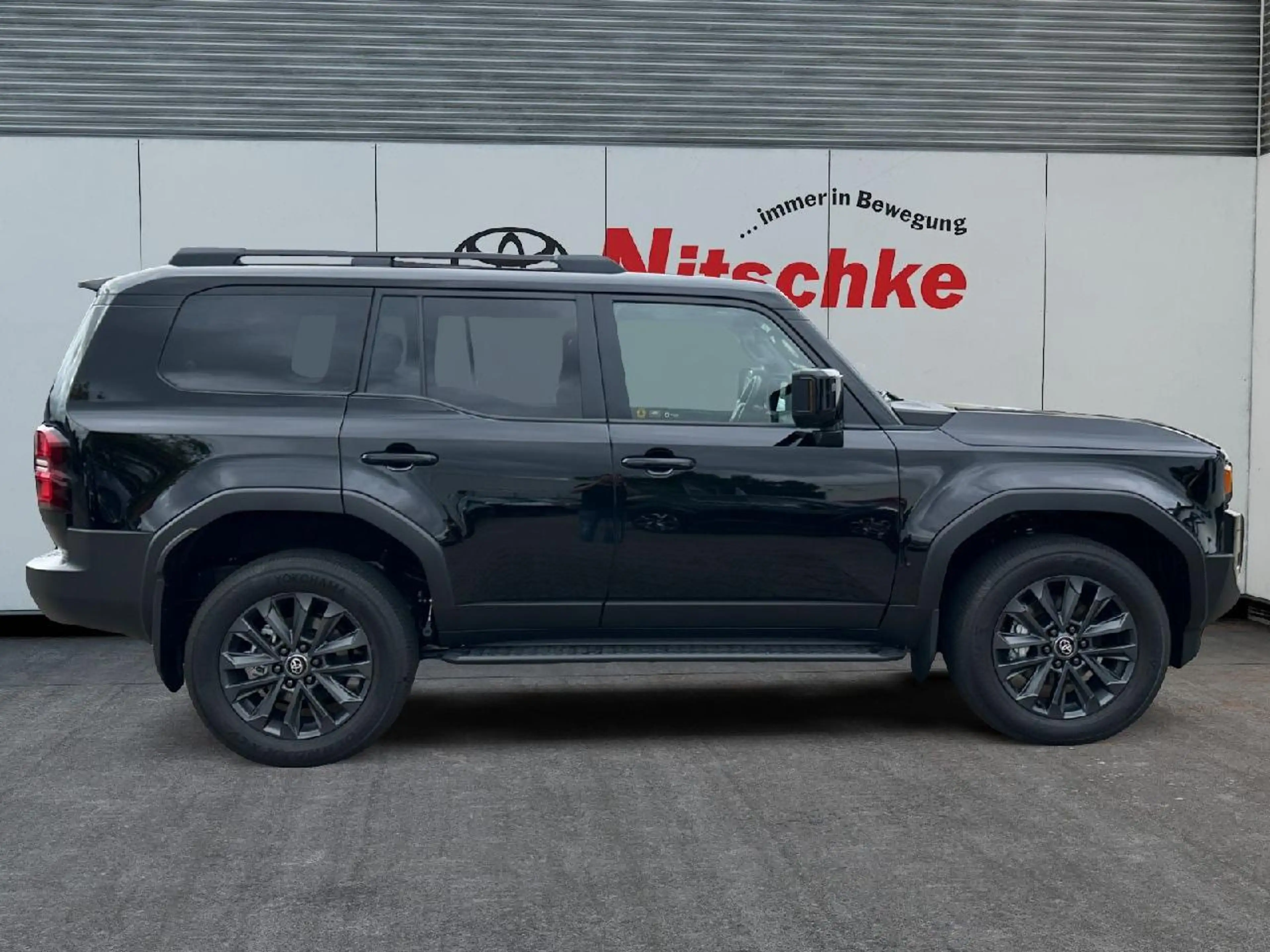 Toyota Land Cruiser 2,8 D-4D 151 kW AWD Lounge, Pano, AHK — photo 6