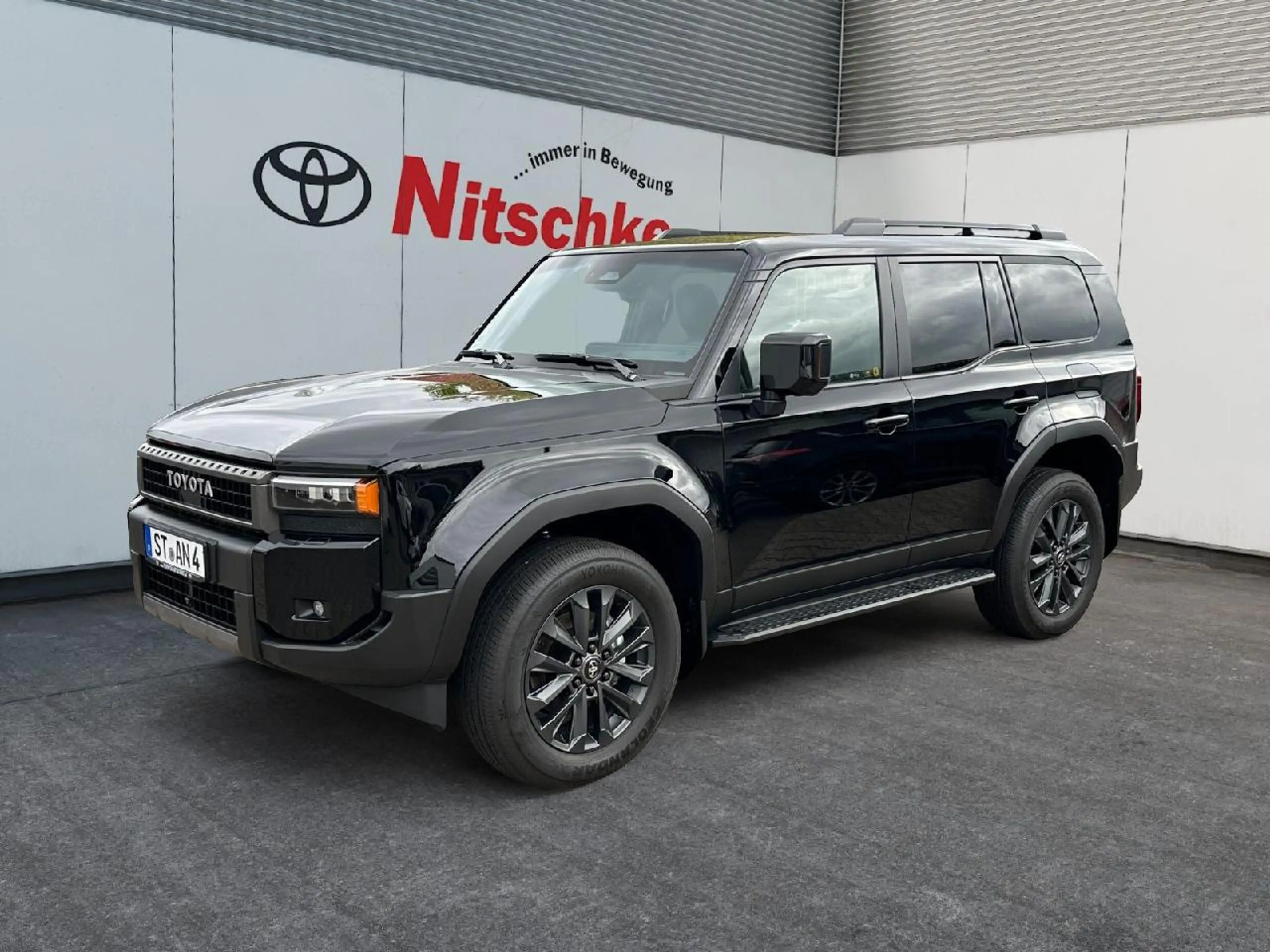 Toyota Land Cruiser 2,8 D-4D 151 kW AWD Lounge, Pano, AHK