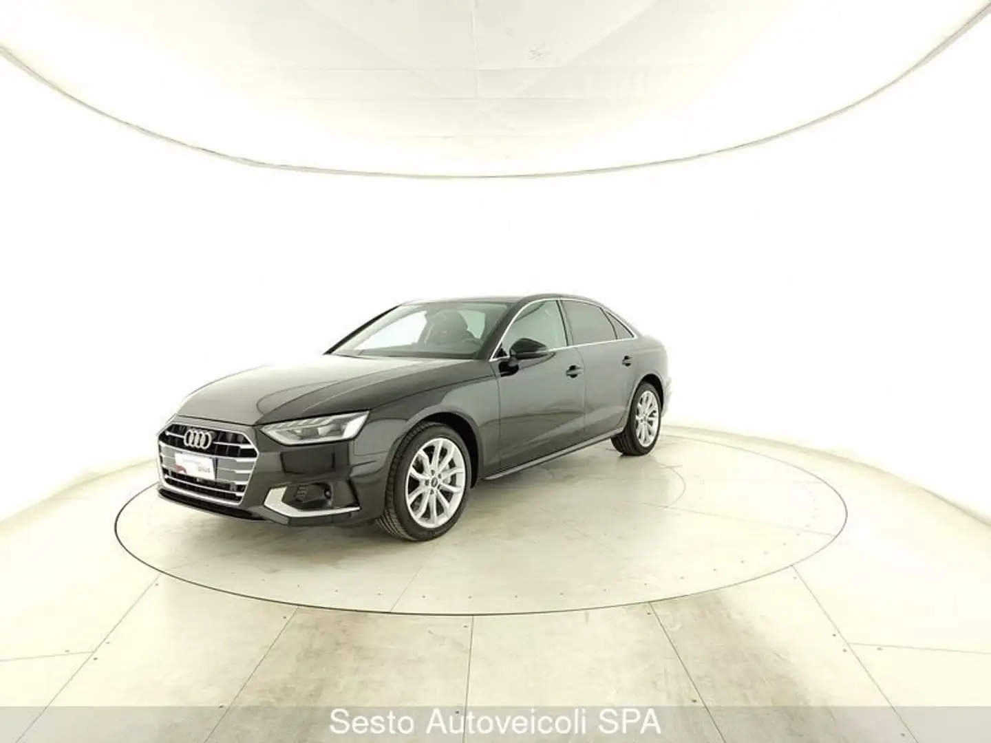 Audi A4 40 TDI S tronic Business Advanced - CITY+TOUR Černá - 1