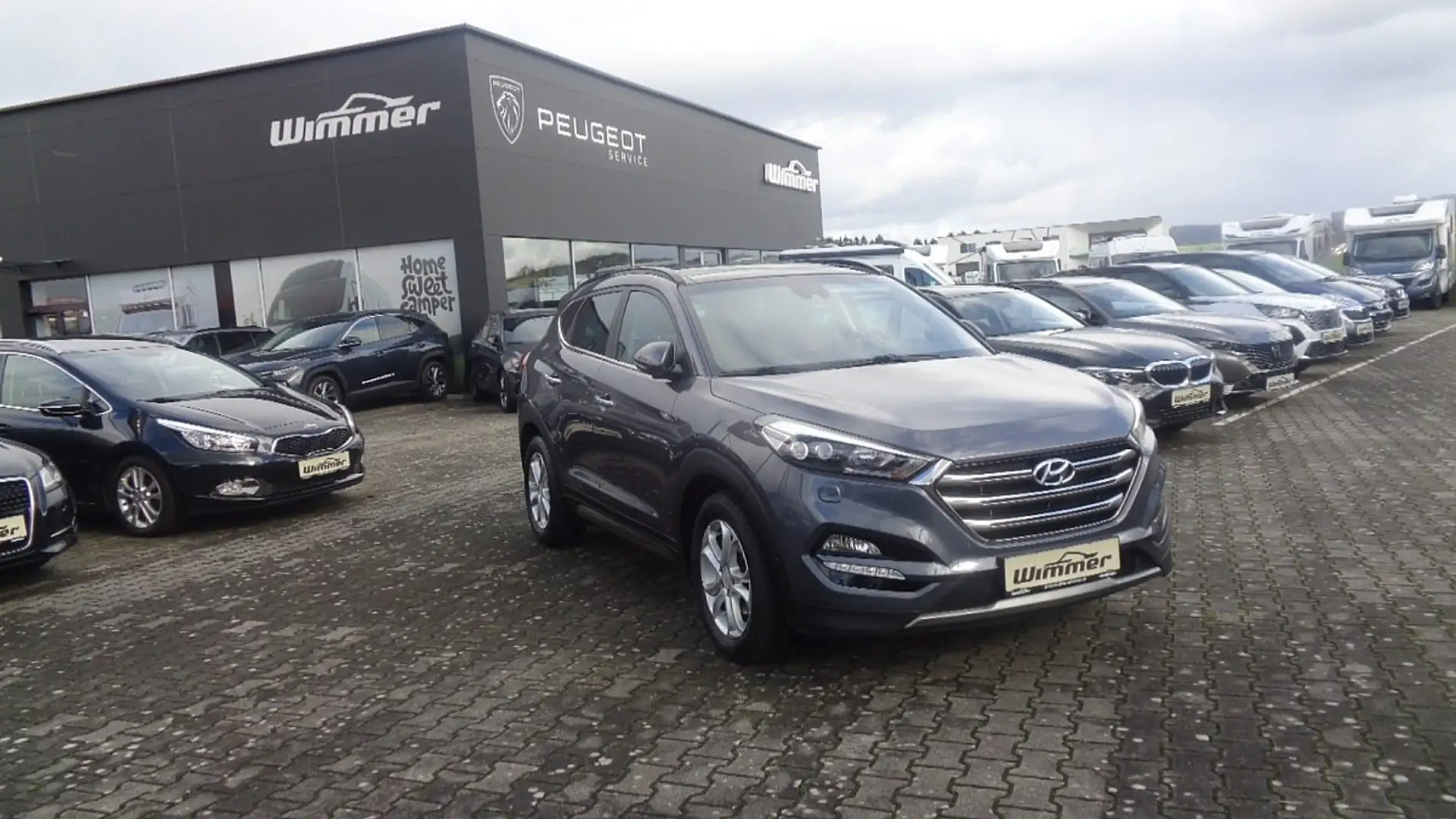 Hyundai TUCSON Tucson 2,0 CRDI 4WD Platin Aut. Grau - 2