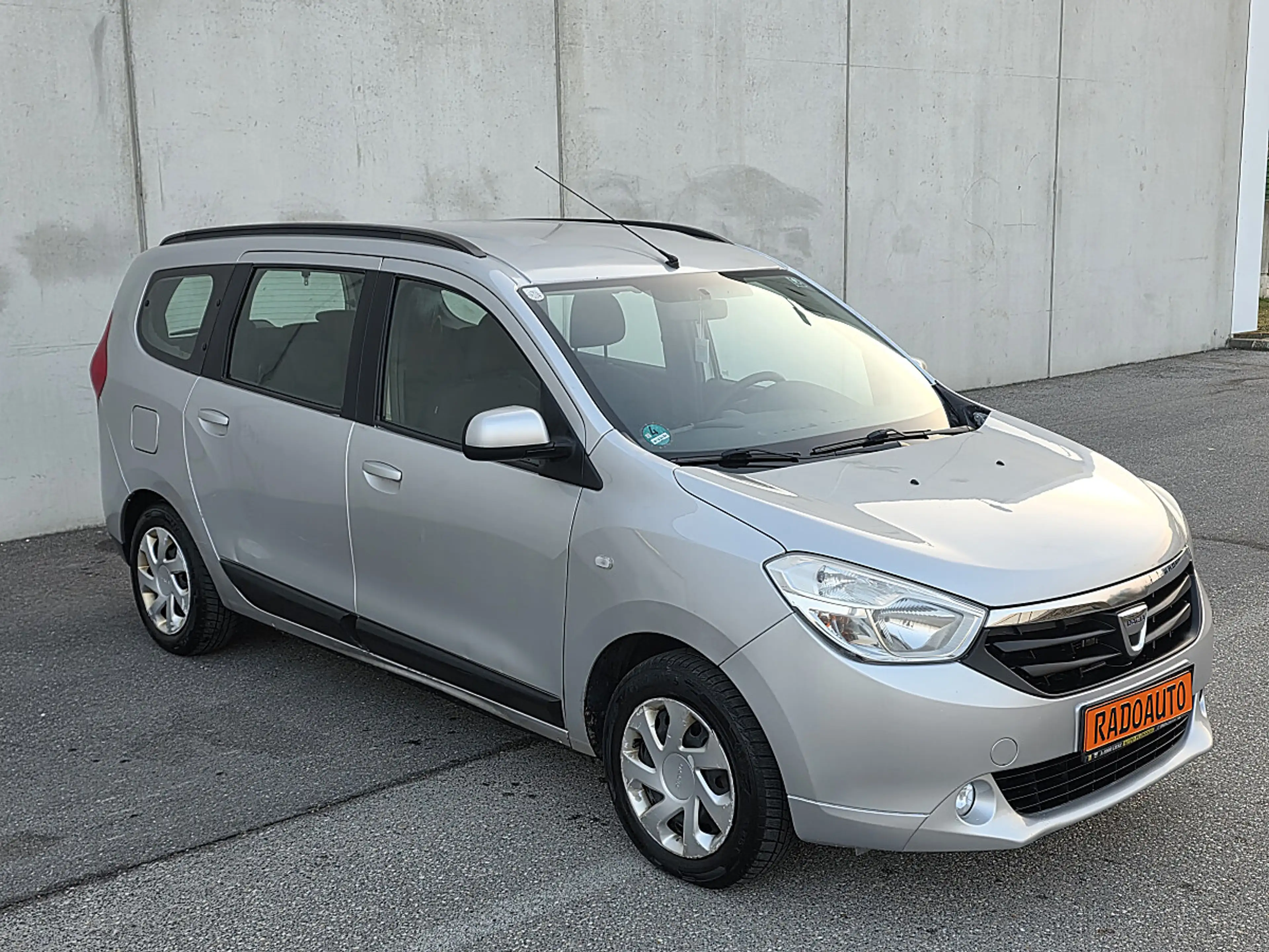 Dacia Lodgy Lauréate dCi 110 Suprème **NAVI**7SITZER**1.HAN... — photo 4