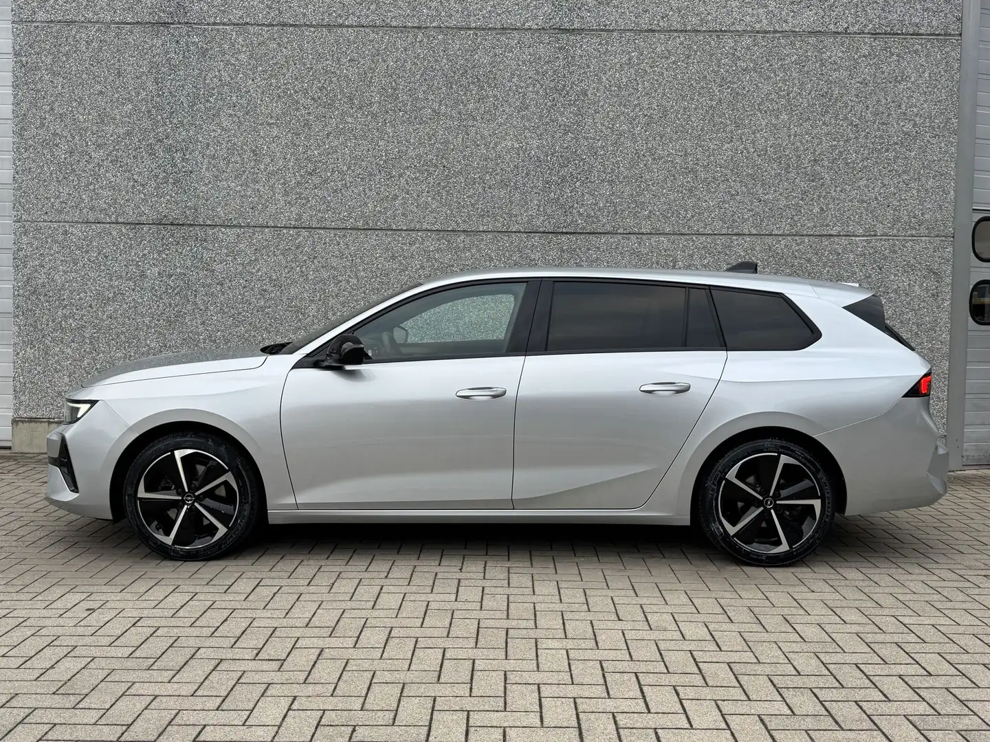 Opel Astra 1.2T 130PK GS 360CAM/GPS/WINTERPACK/KEYLESS Argent - 2