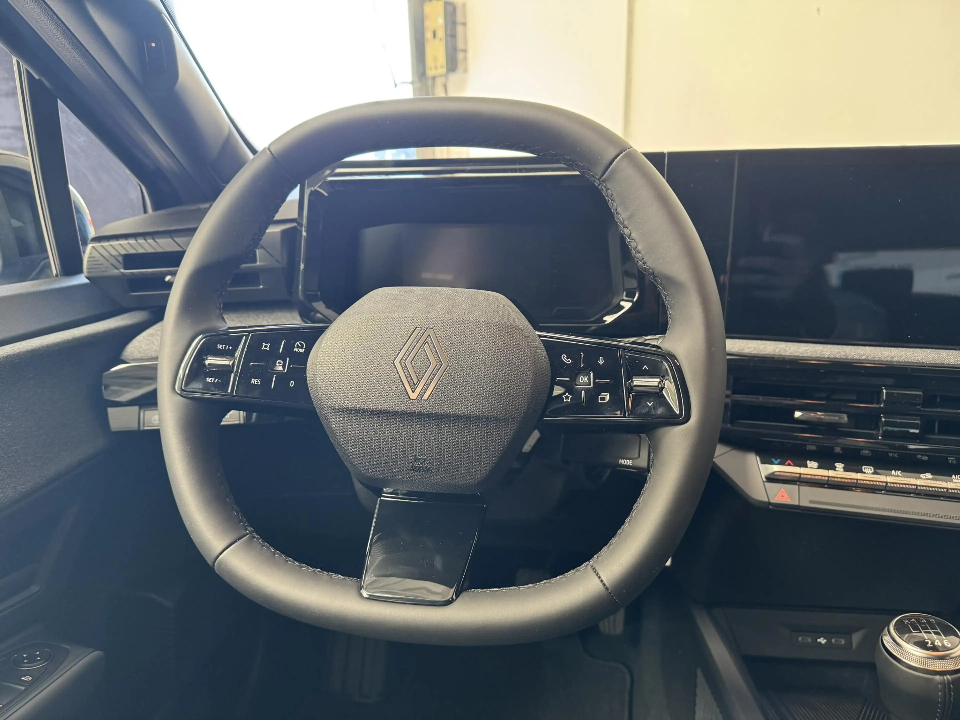 Renault Clio 1.2 TCe 115 Evolution | DEMO | Apple Carplay / And — photo 30