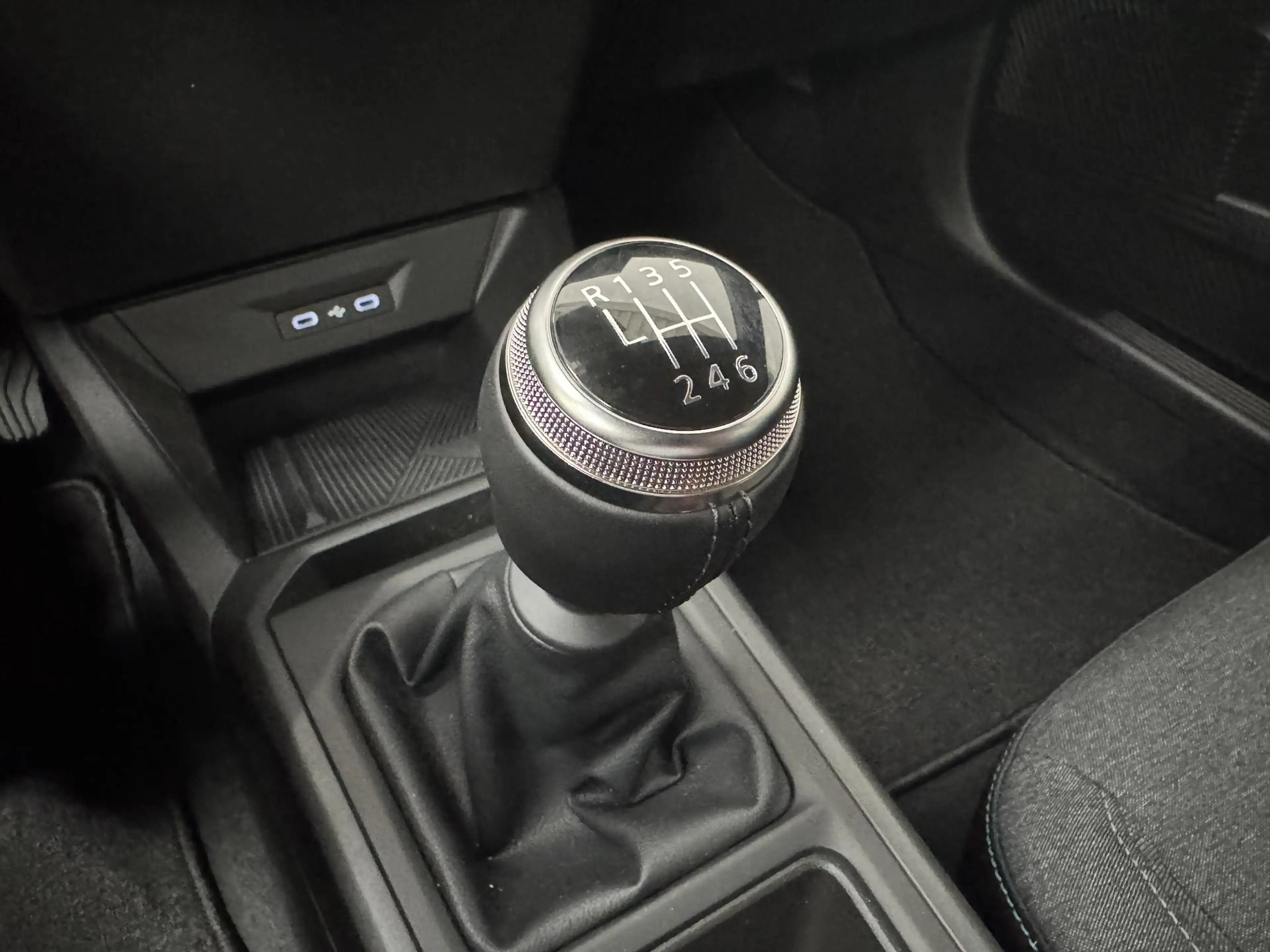 Renault Clio 1.2 TCe 115 Evolution | DEMO | Apple Carplay / And — photo 17