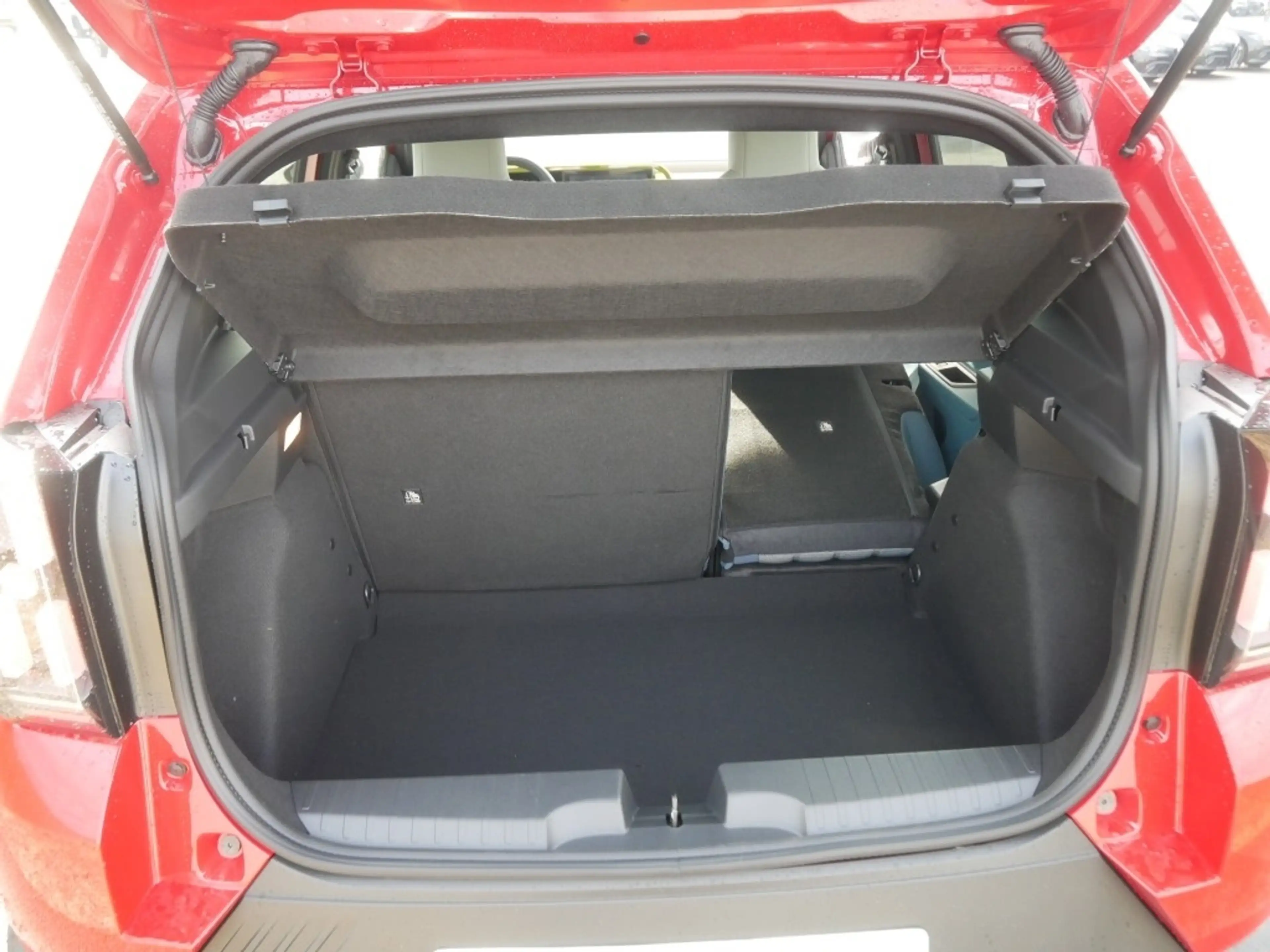 Fiat Grande Panda LA PRIMA HYBRID 1.2 eDCT 110 PS WINTER — photo 12