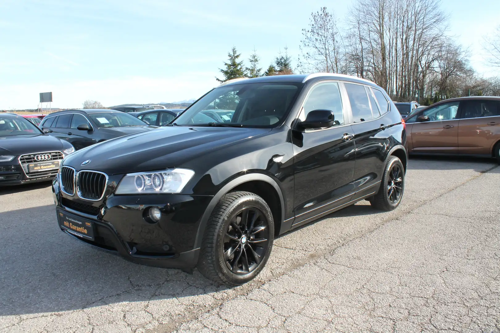BMW X3 xDrive XENON KLIMATR NAVI AHK PDC SHZ Schwarz - 1
