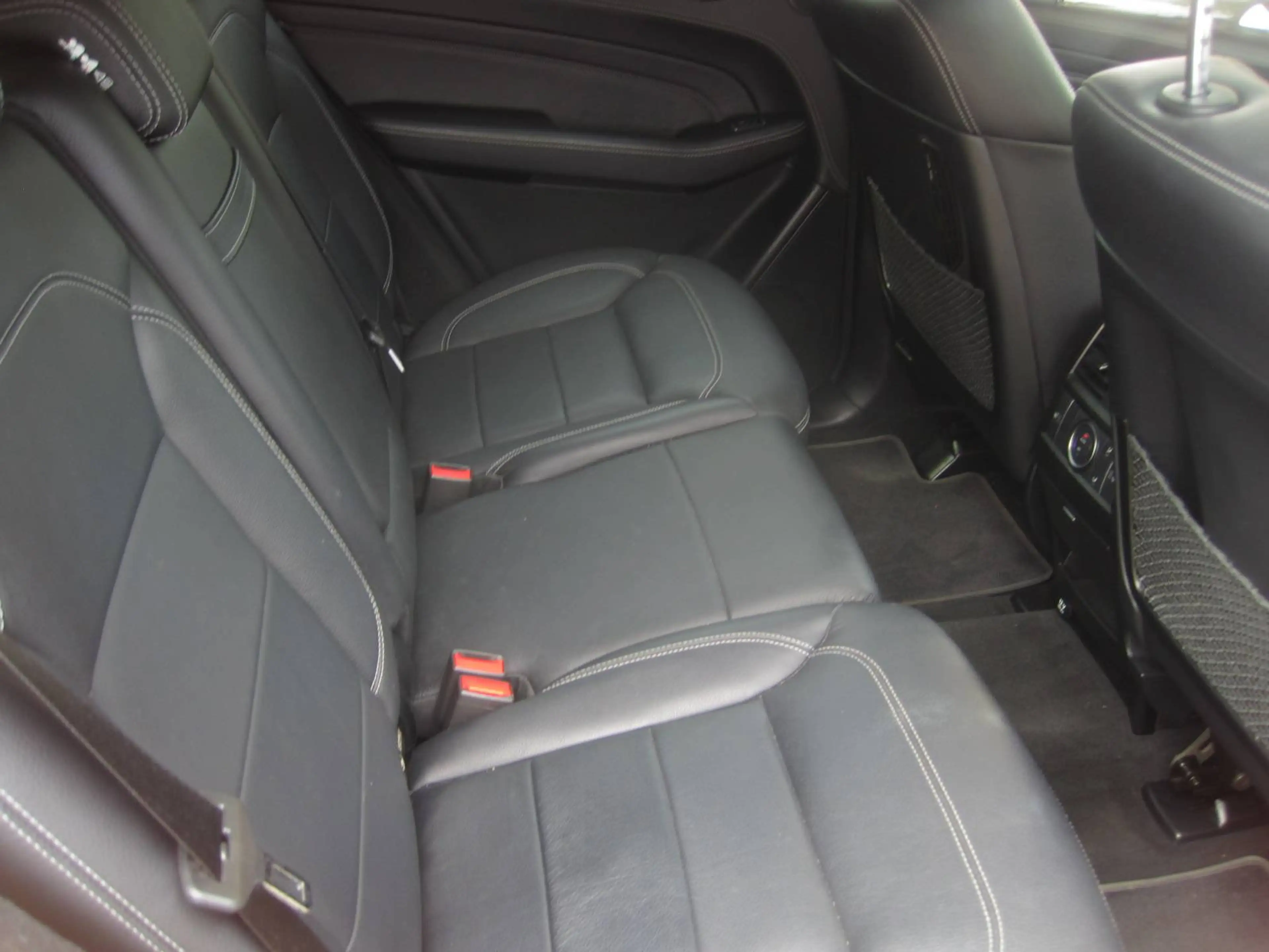 Mercedes-Benz ML 350 -CDI BlueTec 4Matic-KAMARA-AHK-ESSD-NAVI — photo 8