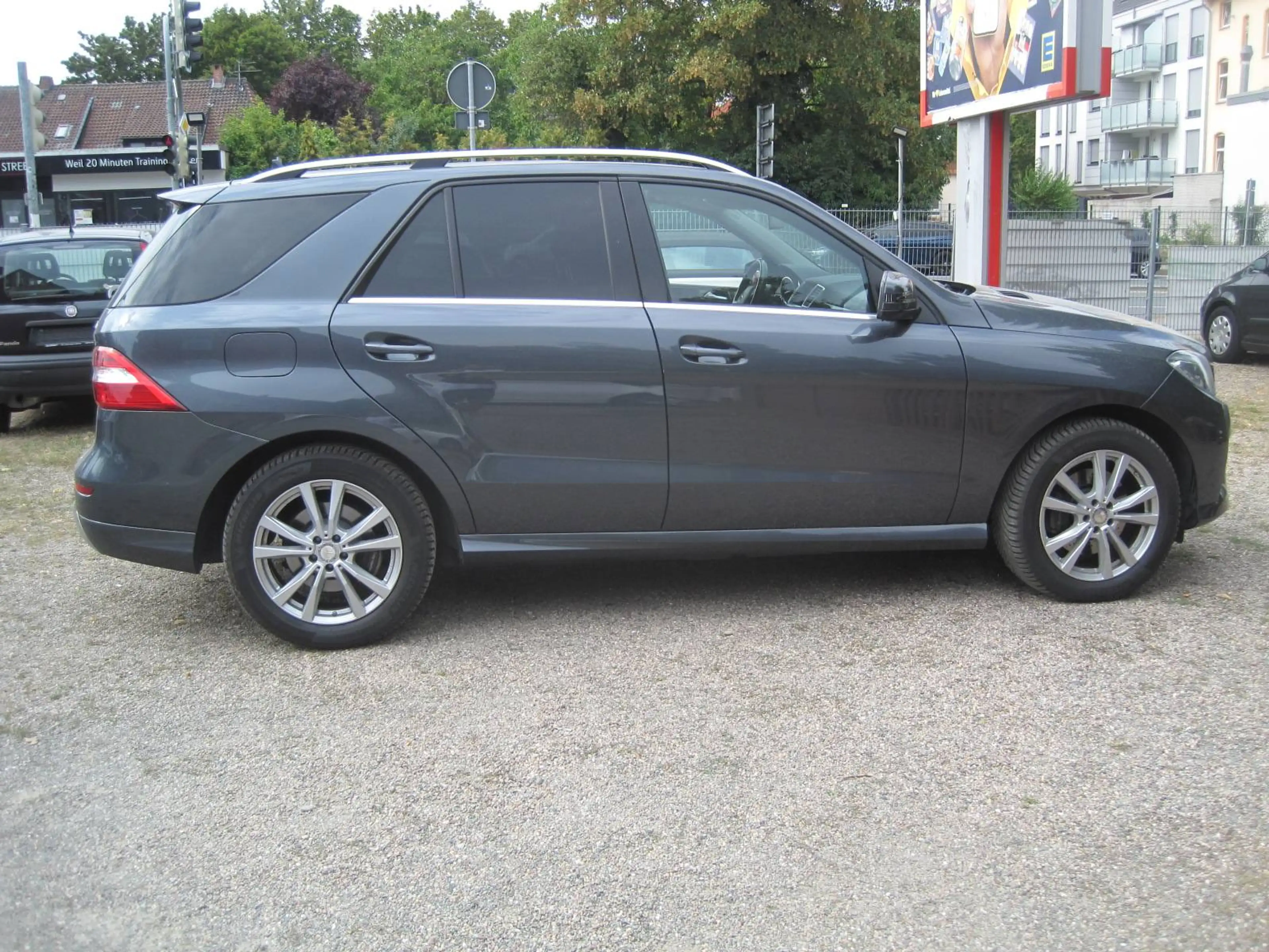 Mercedes-Benz ML 350 -CDI BlueTec 4Matic-KAMARA-AHK-ESSD-NAVI — photo 6
