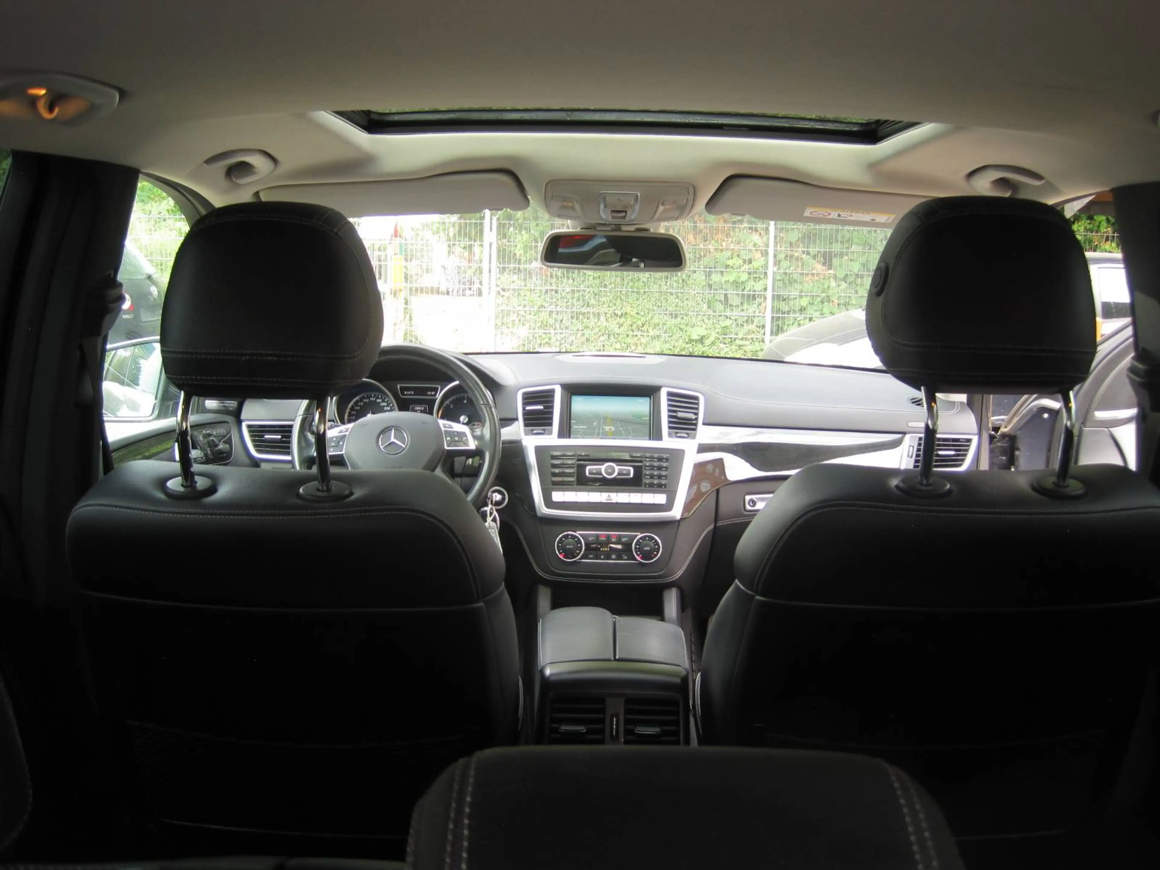 Mercedes-Benz ML 350 -CDI BlueTec 4Matic-KAMARA-AHK-ESSD-NAVI — photo 15