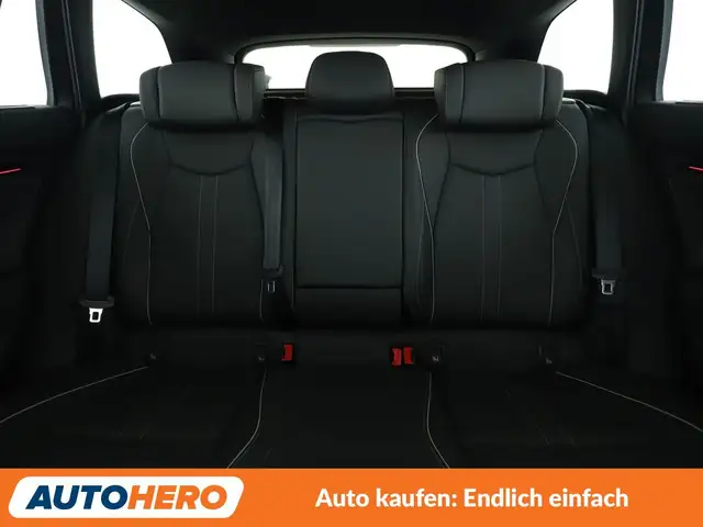 Skoda Superb view 15