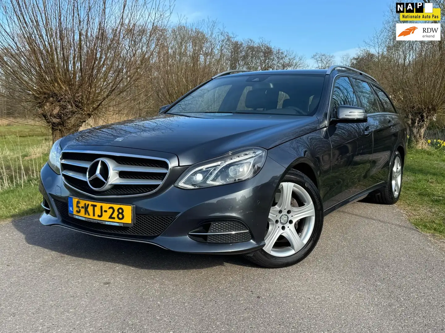 Mercedes-Benz E 300 Estate CDI BlueTEC HYBRID Edition Sport AMG / Auto Grijs - 1