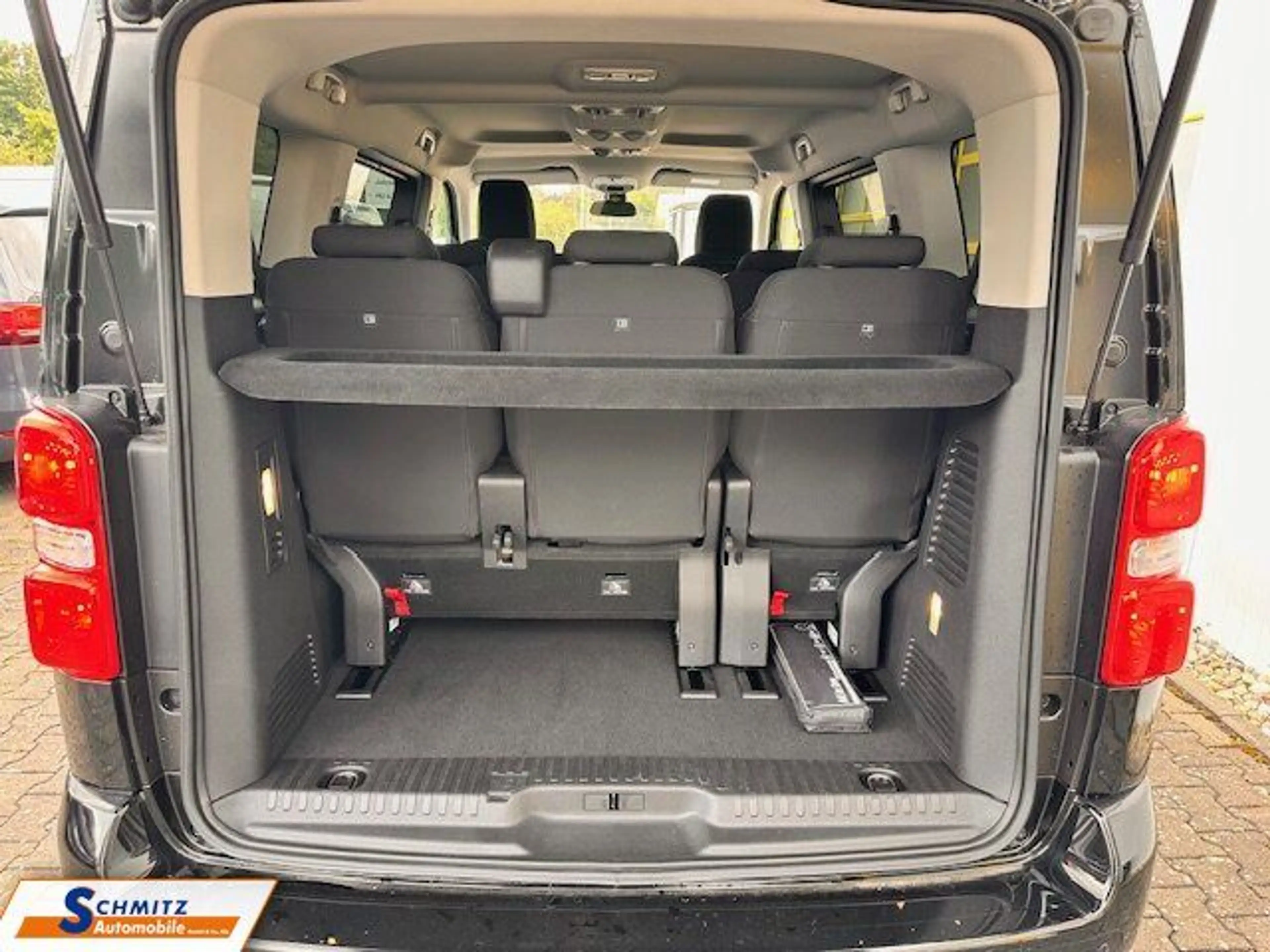 Opel Zafira Life M Edition Navi/Xenon/8-Sitze/HeadUp — photo 9