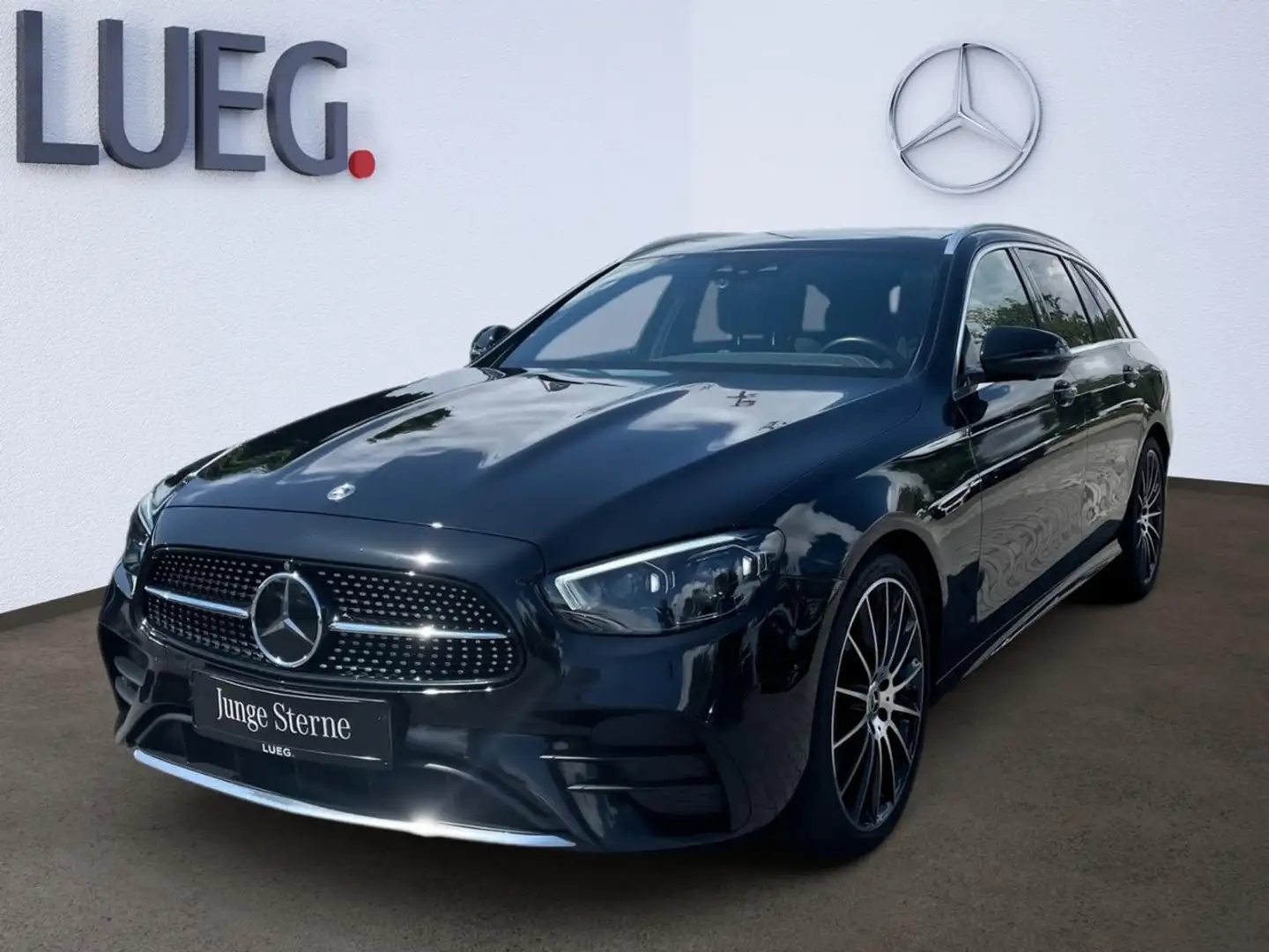 Mercedes-Benz E 400 d 4Matic T AMG+AIRMATIC+PANODACH+HUD+360° Negru - 1