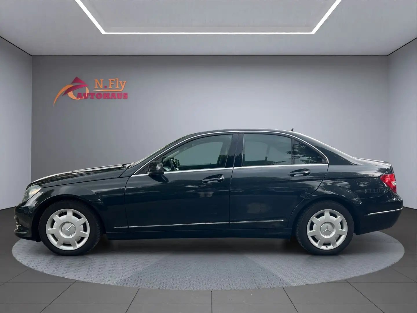 Mercedes-Benz C 200 CDI Limo BlueEfficiency Avantgarde PDC*NAV Schwarz - 2