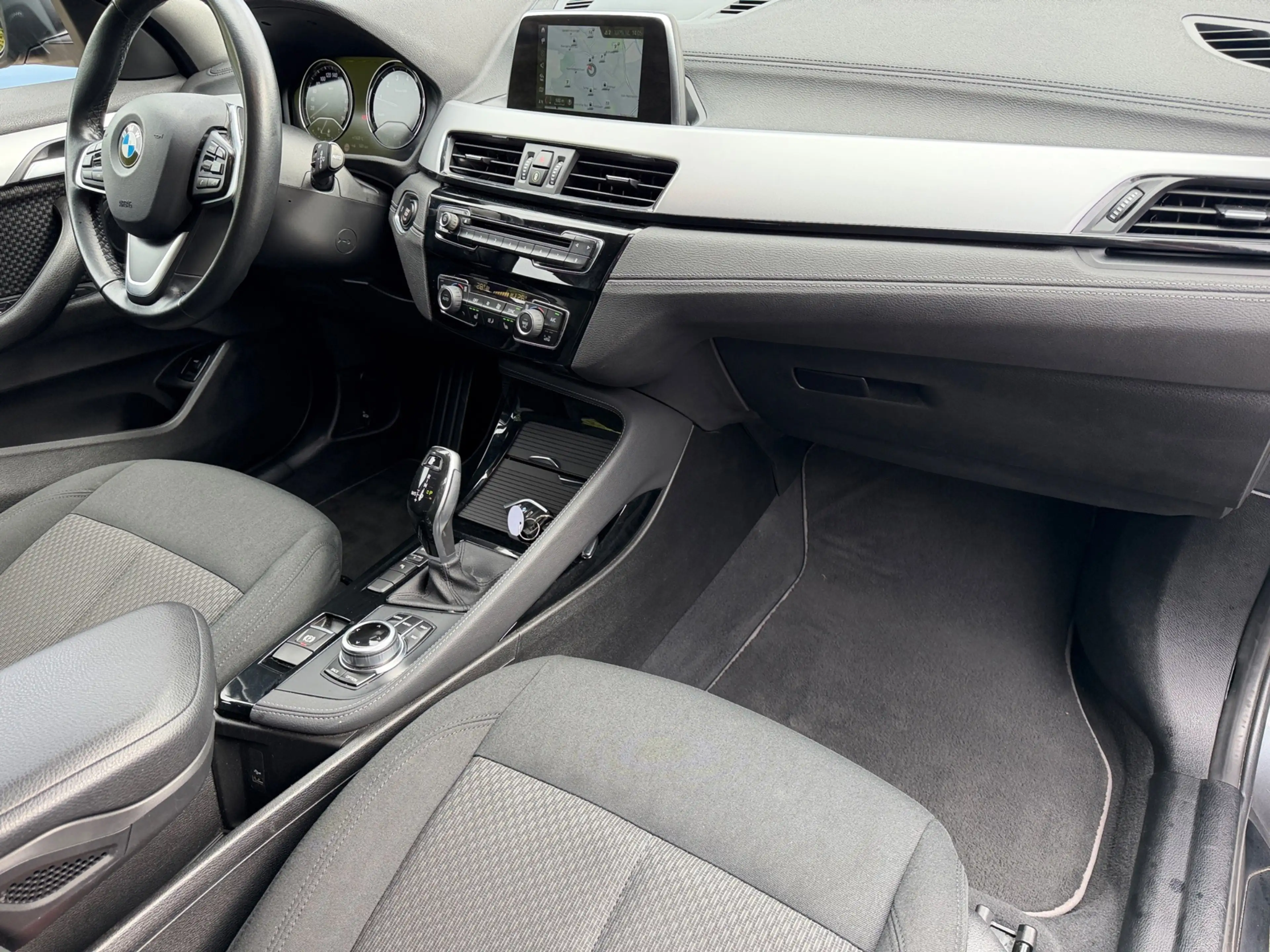 BMW X2 SDrive20i Executive 2.0 4 CILINDER — photo 3