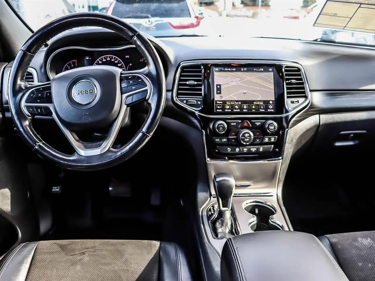 Jeep Grand Cherokee снимка Jeep Grand Cherokee