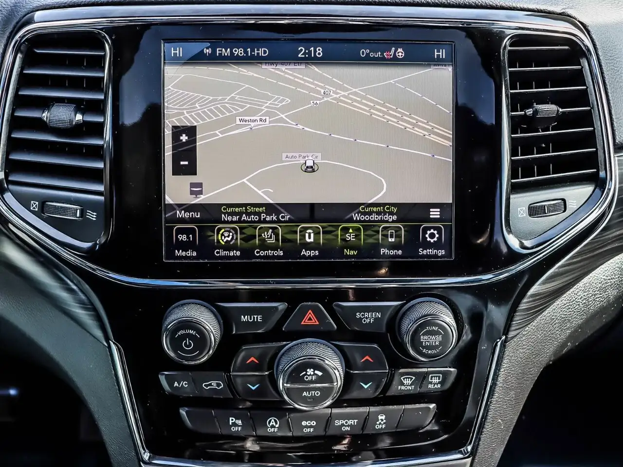 Jeep Grand Cherokee снимка Jeep Grand Cherokee