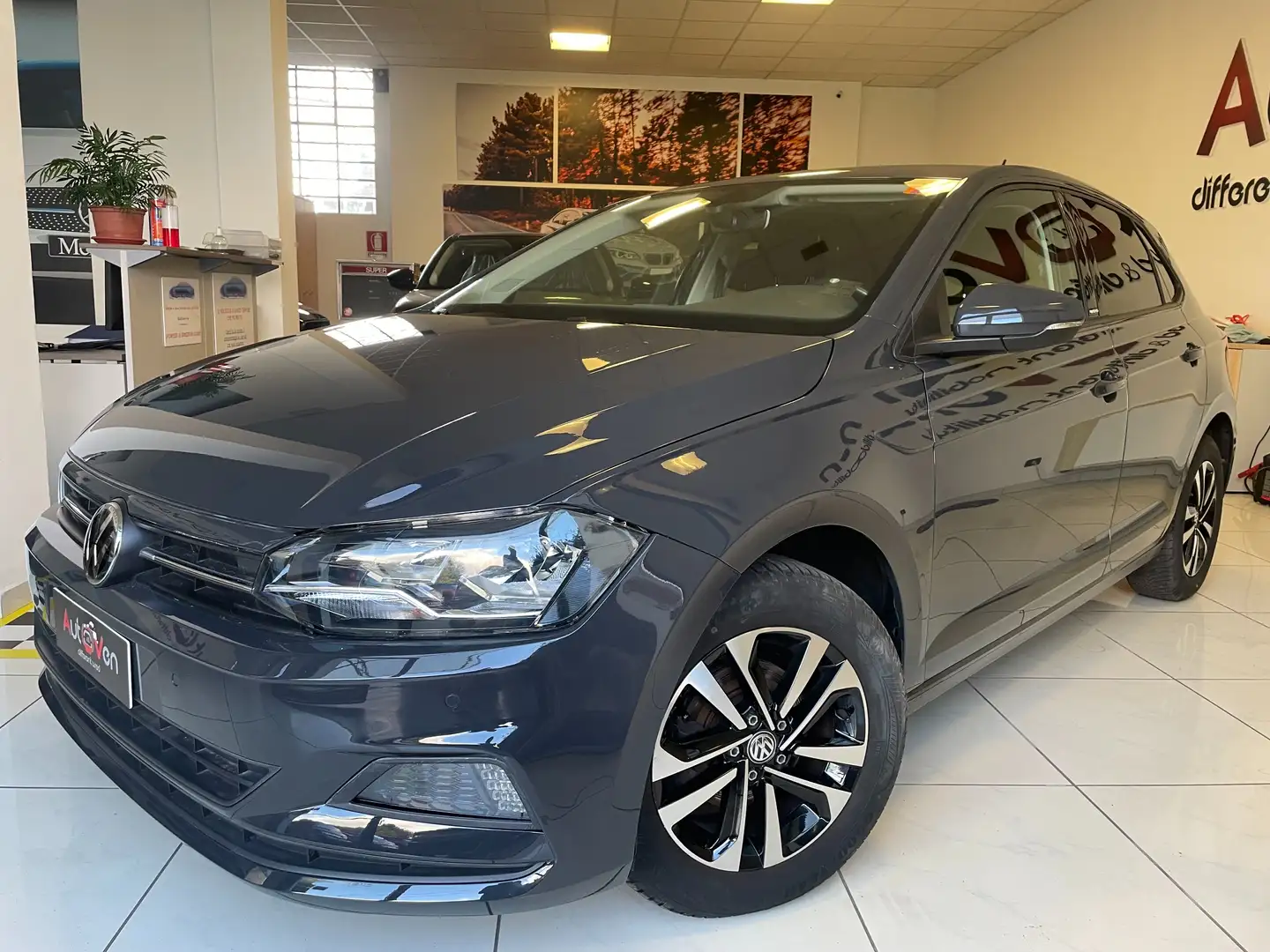 Volkswagen Polo Polo 5p 1.0 evo Comfortline 80cv Brun - 2