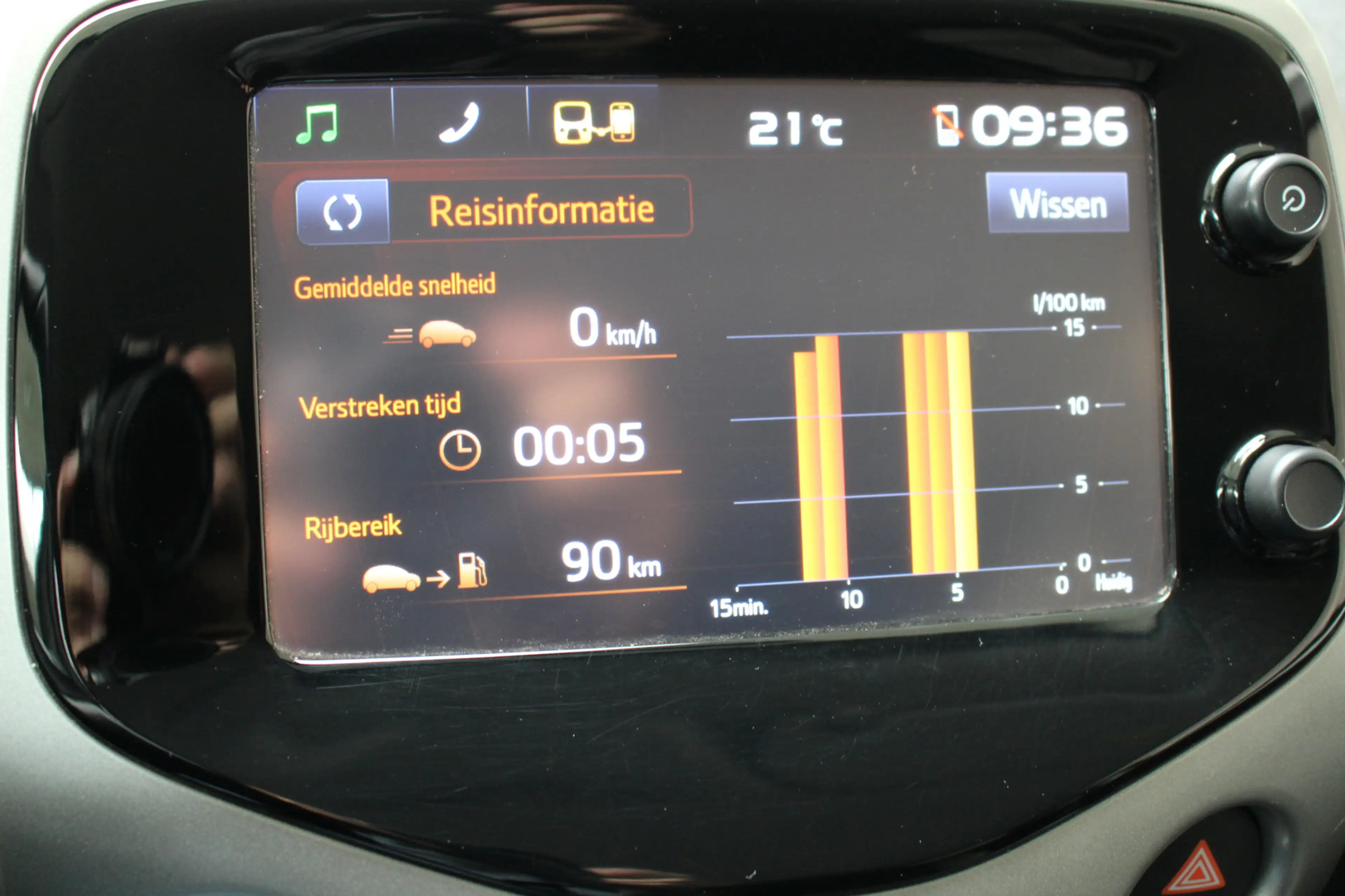 Toyota Aygo 1.0 VVT-i x-sport 5-drs | Airco | Camera | All Sea — photo 22
