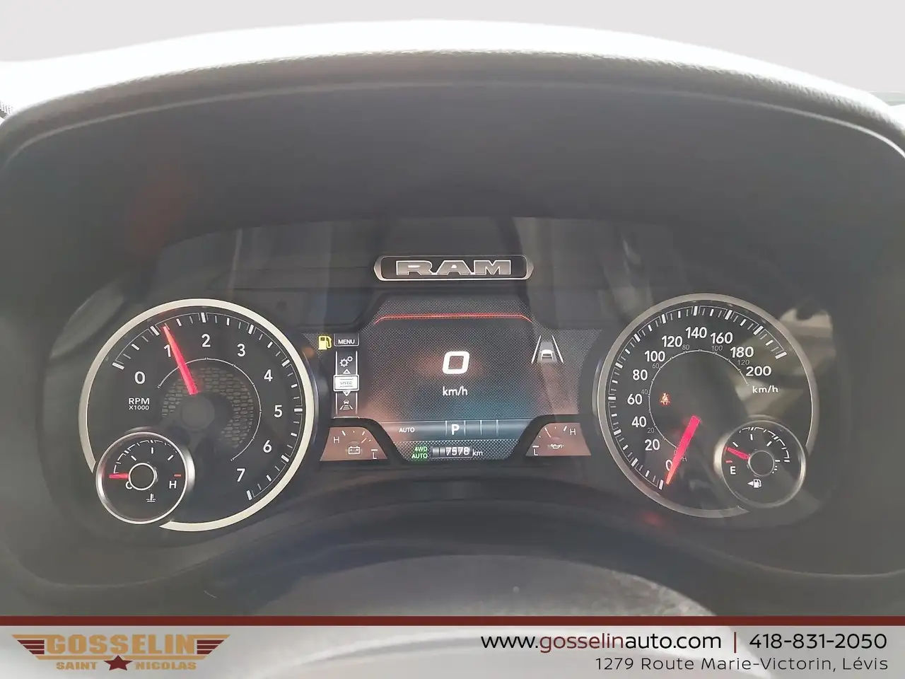 RAM 1500 снимка RAM 1500