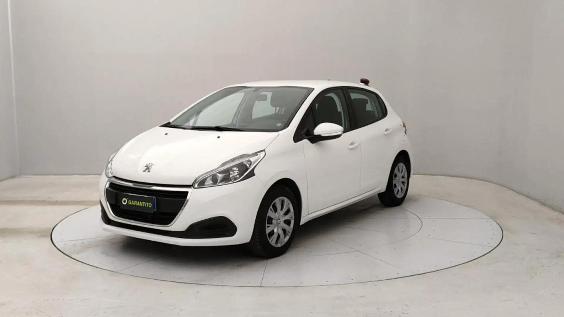 Peugeot 208 1.2 puretech Active s&s 82cv 5p neopatentati Blanc - 1