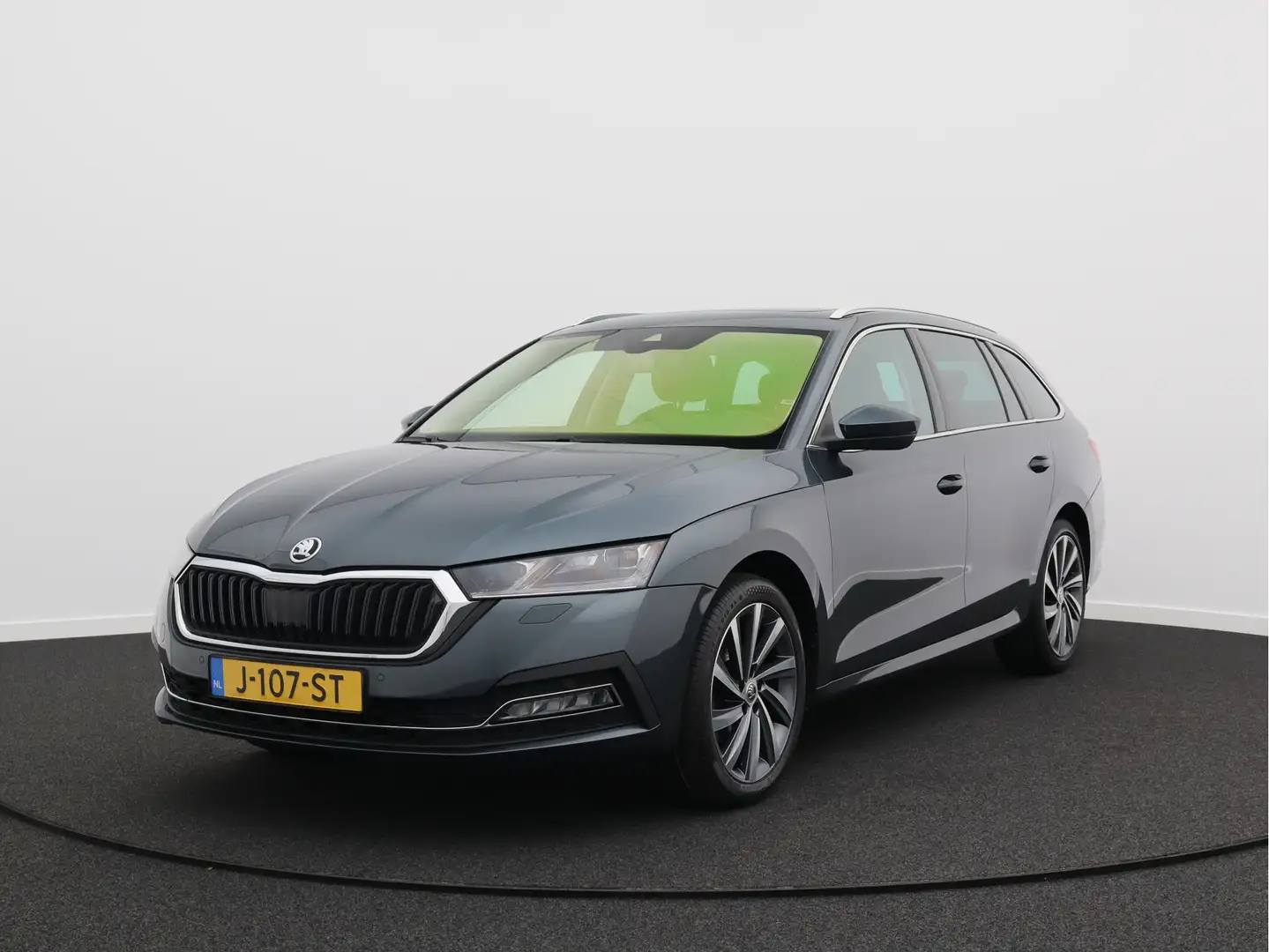 Skoda Octavia Combi 1.5 TSI First Edition/ panoramadak/ lage km! Gris - 1