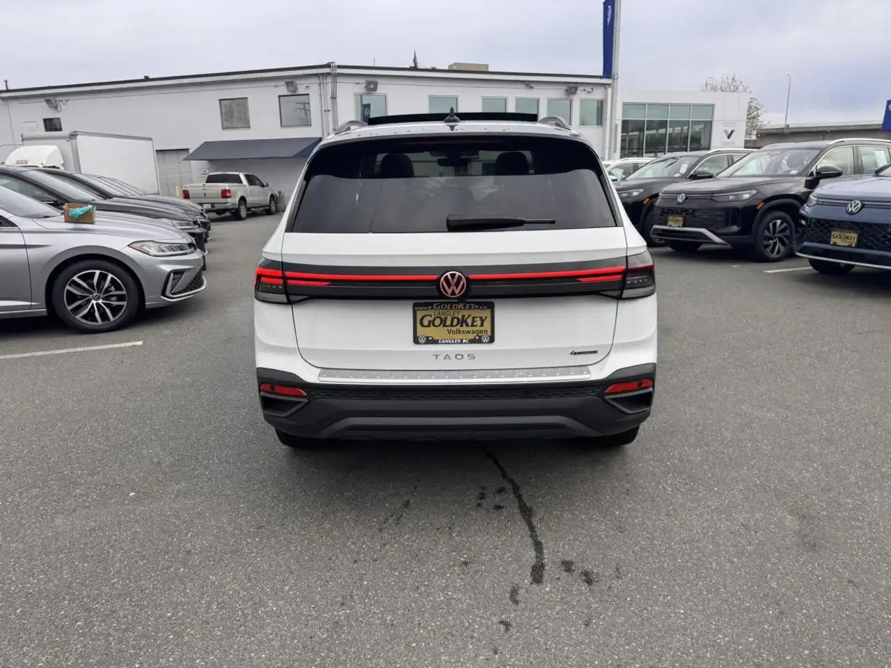 Volkswagen Taos снимка Volkswagen Taos