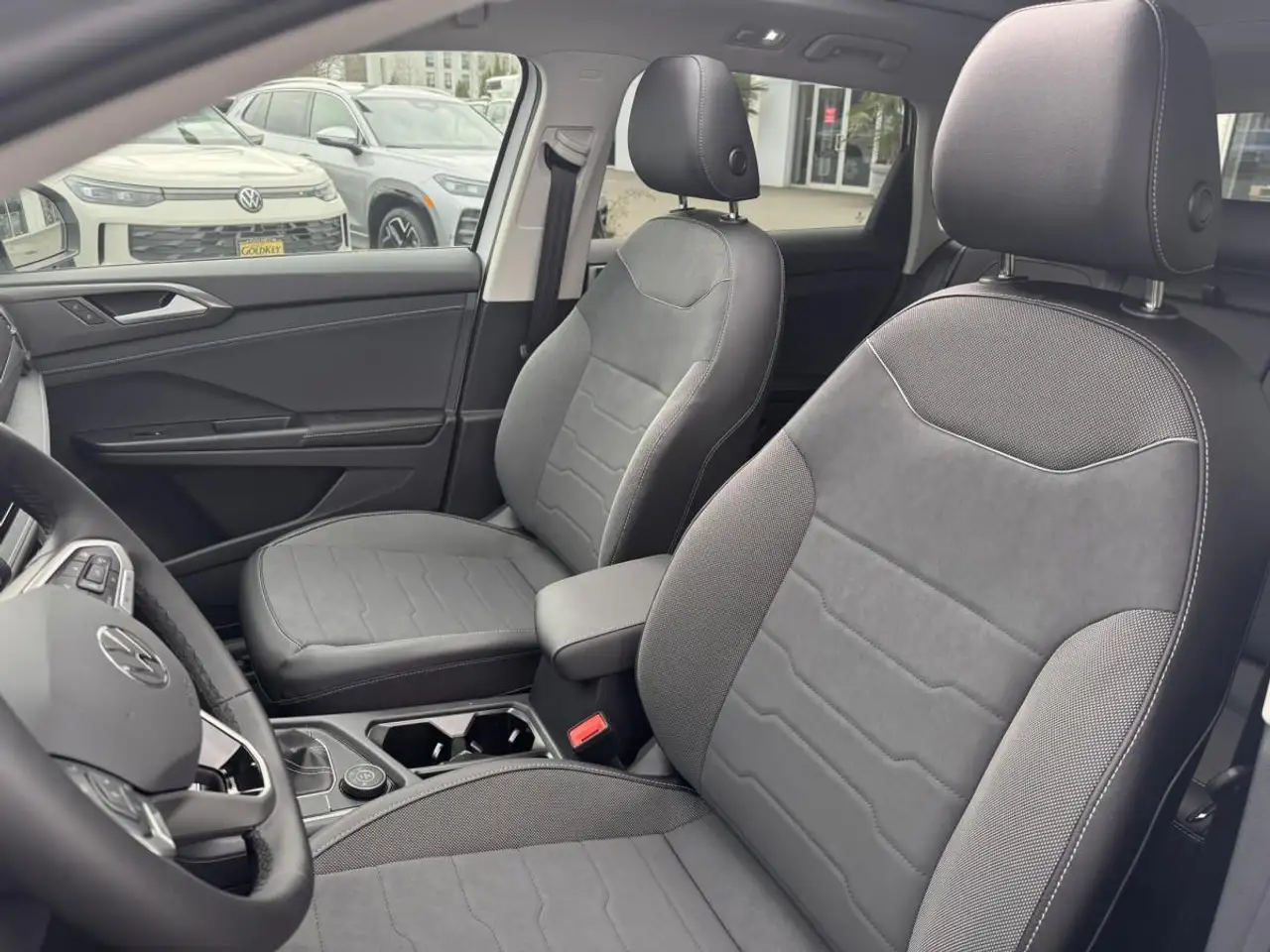 Volkswagen Taos снимка Volkswagen Taos