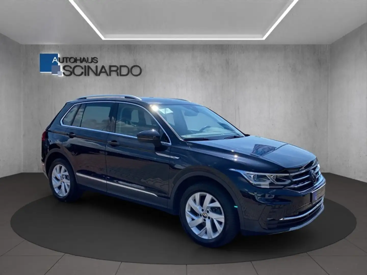 Volkswagen Tiguan 1.5 TSI Elegance *ACC*NAVI*LED*PDC Noir - 2