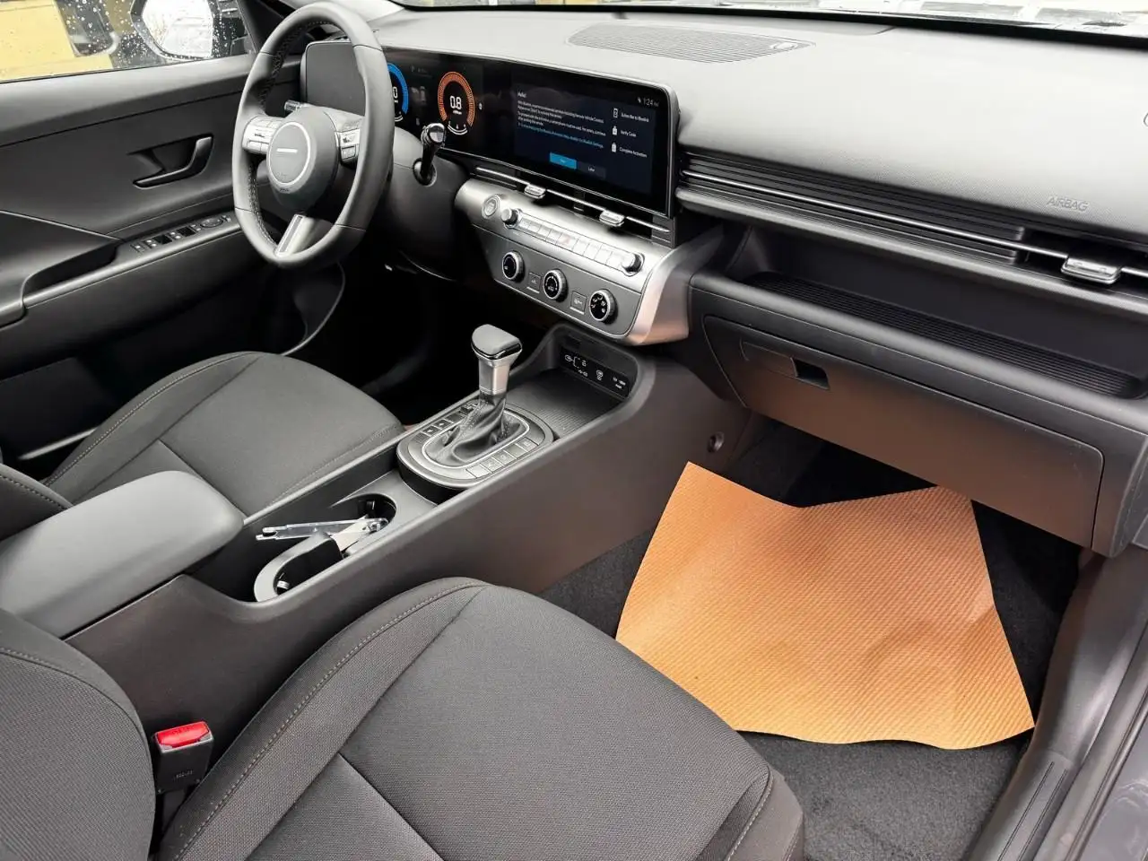 Hyundai KONA снимка Hyundai KONA