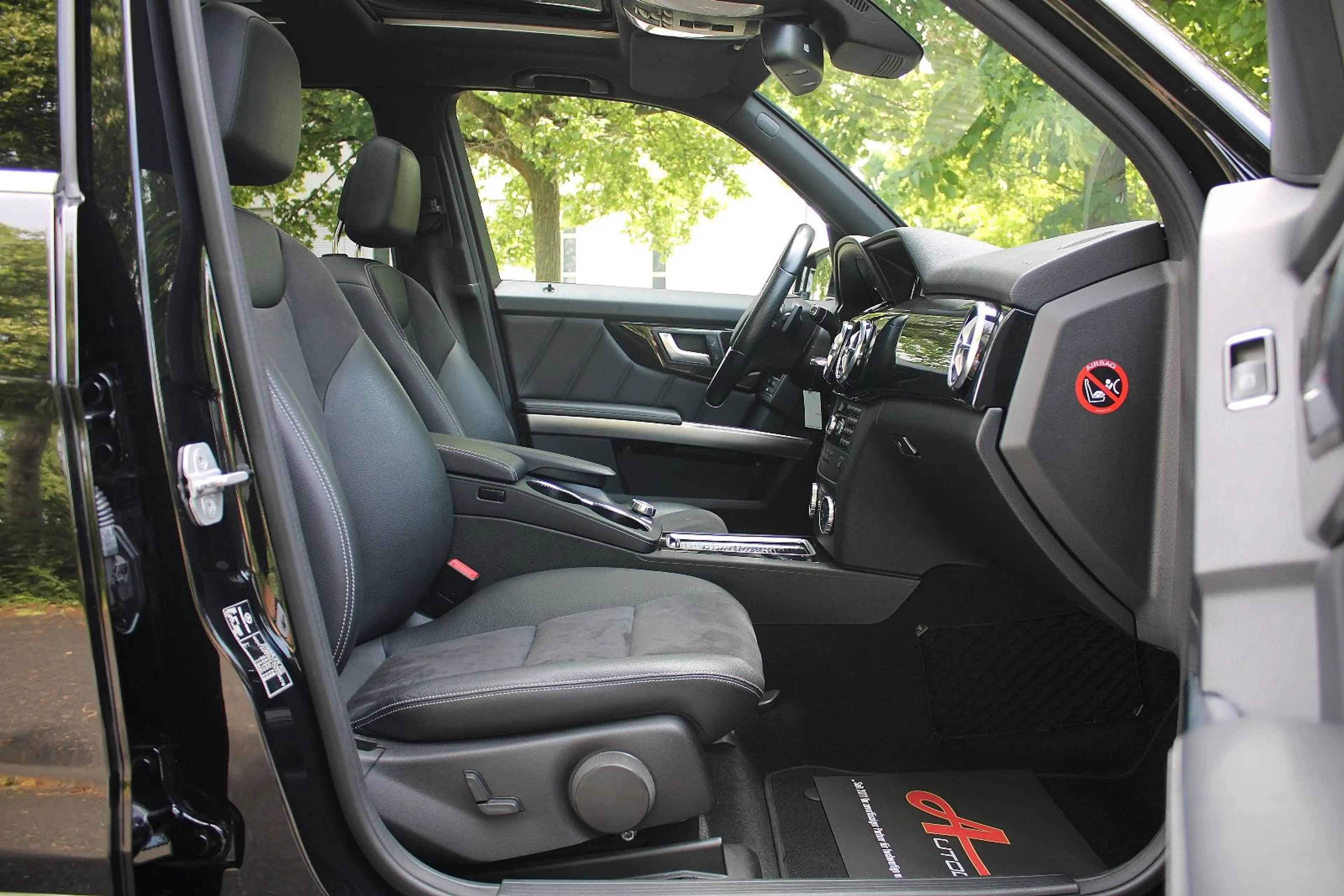 Mercedes-Benz GLK 220 CDI *Sportpaket/Pano/Leder/AHK!/ILS/19'* — photo 14