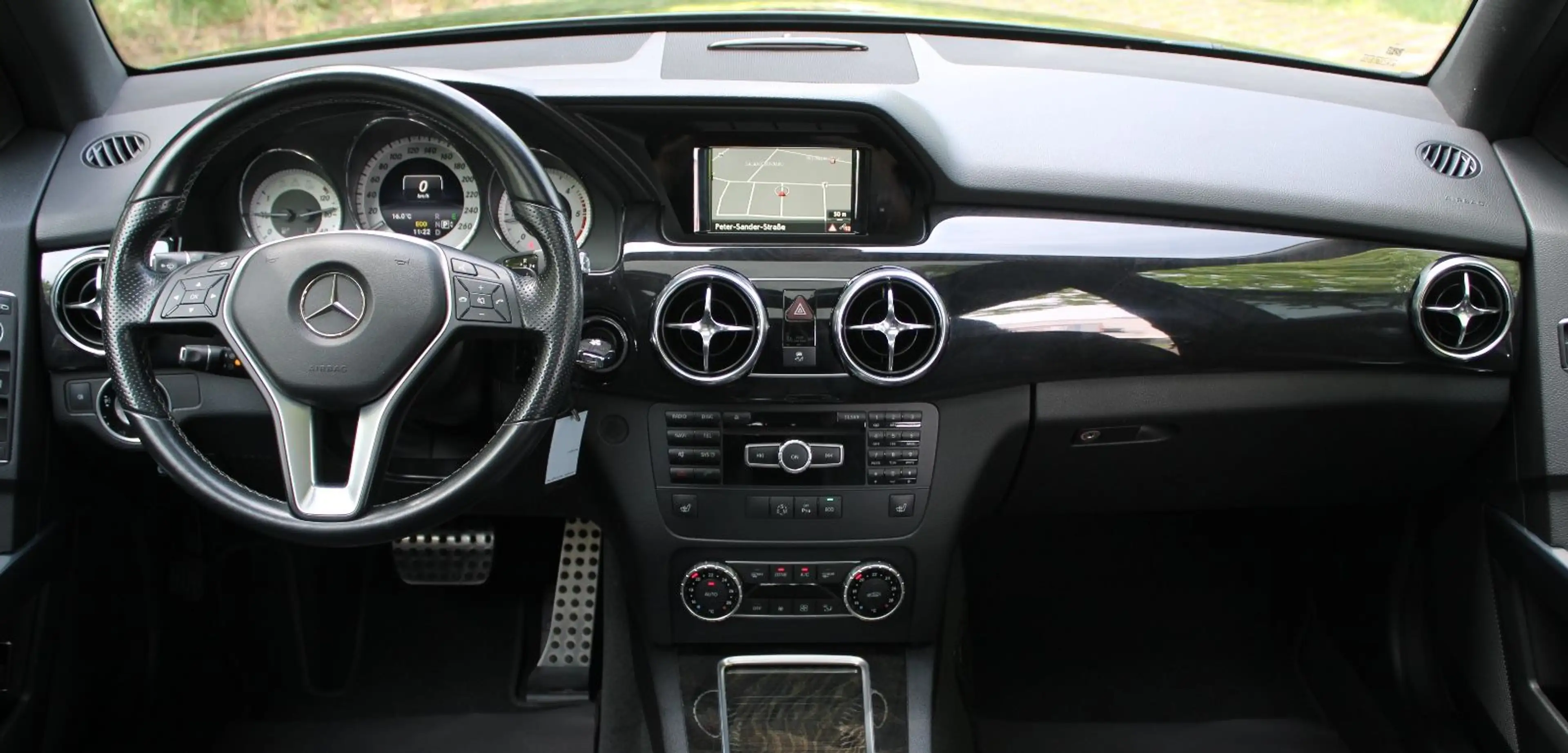 Mercedes-Benz GLK 220 CDI *Sportpaket/Pano/Leder/AHK!/ILS/19'* — photo 12