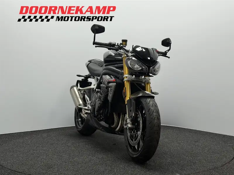 Triumph Speed Triple 1200 RS - foto 4