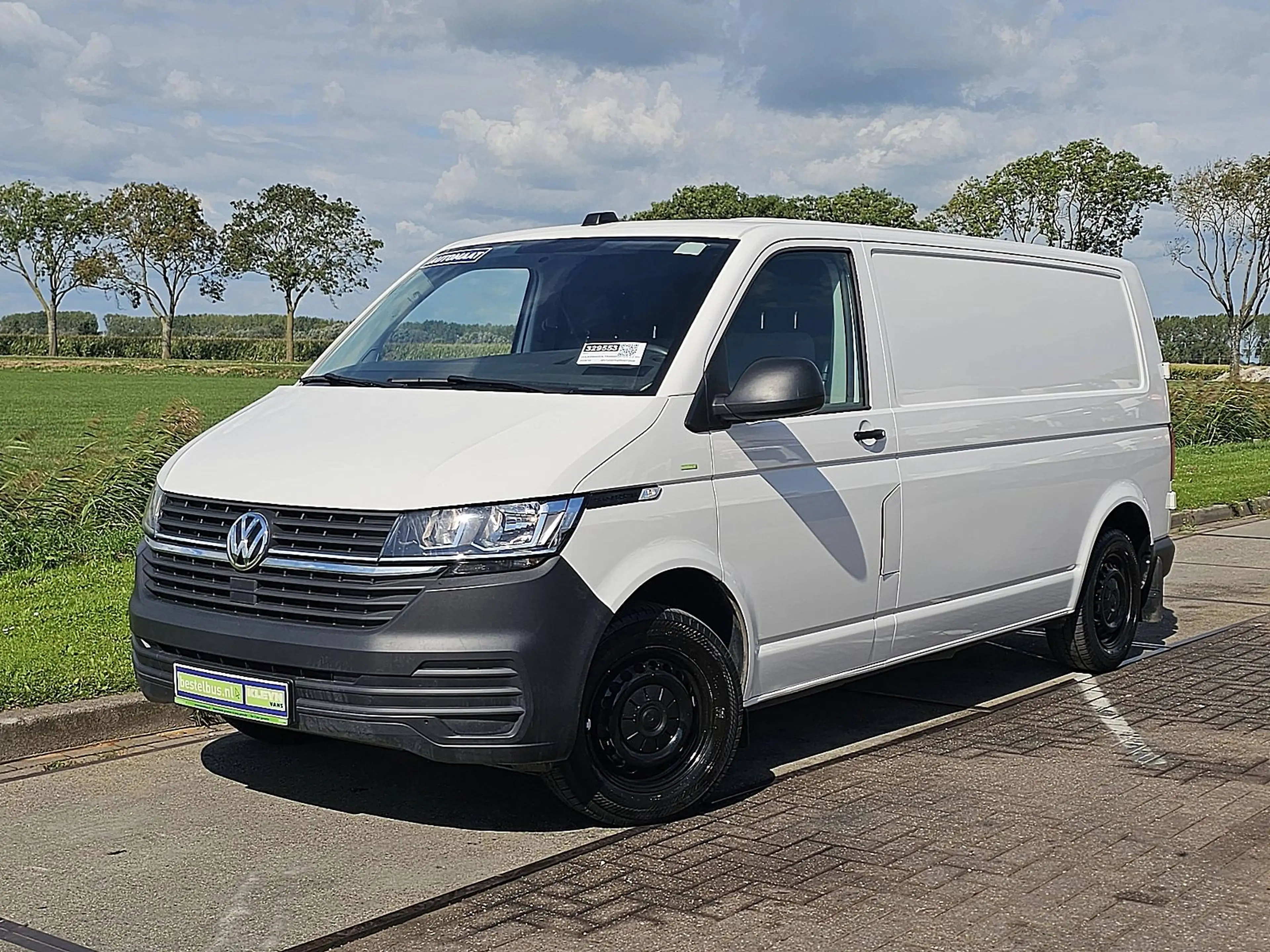 Volkswagen Transporter 2.0 TDI T6.1 150Pk L2H1 Autm — photo 2