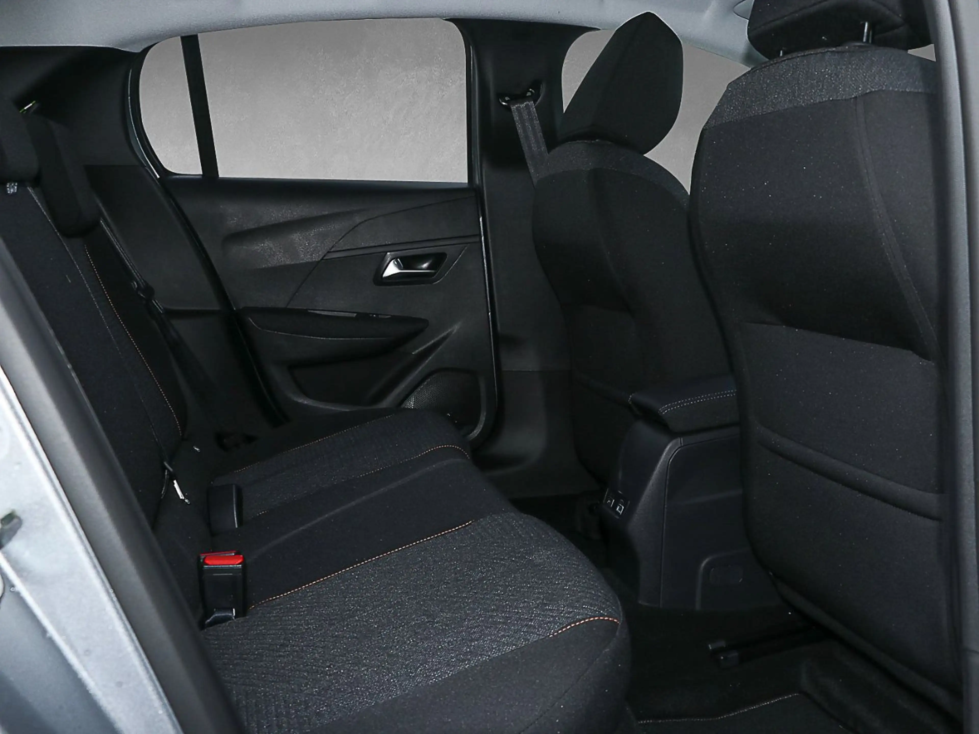 Peugeot 208 BUSINESS Elekto KeyLess/LED/Navi/PDC/SHZ/LM — photo 9