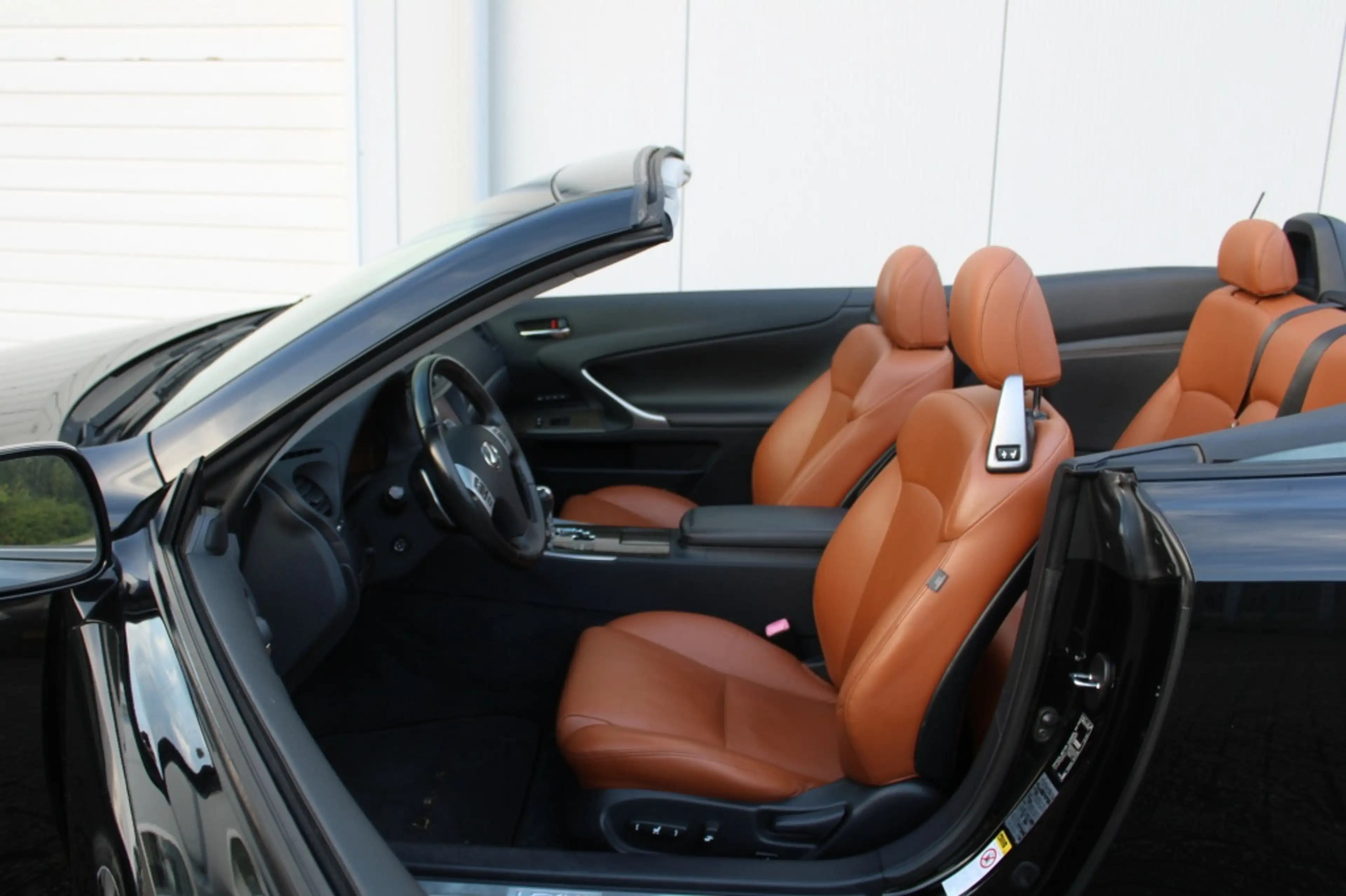 Lexus IS 250 Cabriolet 250C Executive — photo 4