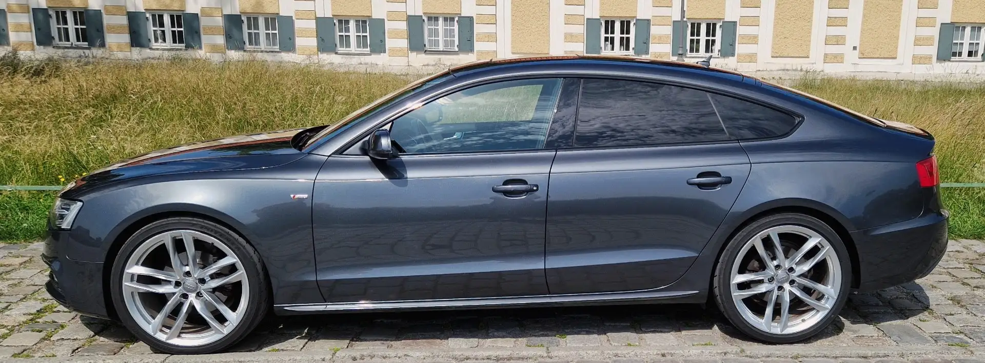 Audi A5 2.0 TDI (140kW) quattro Grey - 1