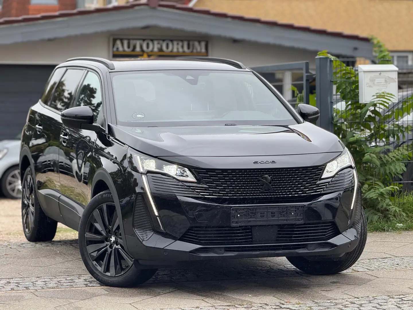 Peugeot 5008 5008 GT-Line/Black Edition/7-Sitzer Schwarz - 1