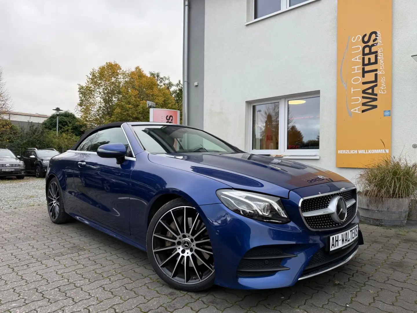 Mercedes-Benz E 350 Cabrio=AMG-Burmester-Carbon-Memory-Mwst= Синий - 1