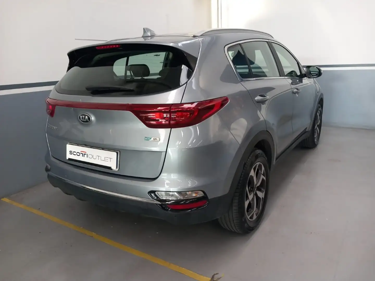 Kia Sportage 1.6 Urban ecogpl 2wd 126cv Argento - 2