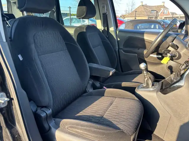 Citroen C3 Picasso view 15