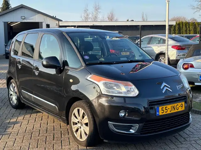 Citroen C3 Picasso view 3