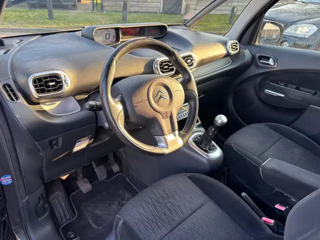 Citroen C3 Picasso view 11