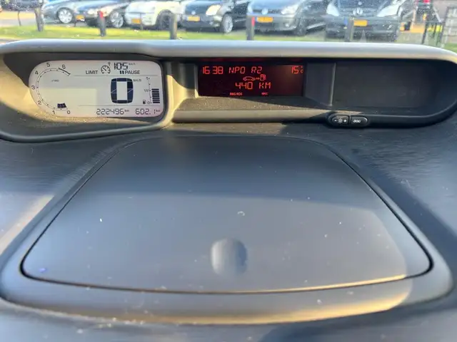 Citroen C3 Picasso view 13