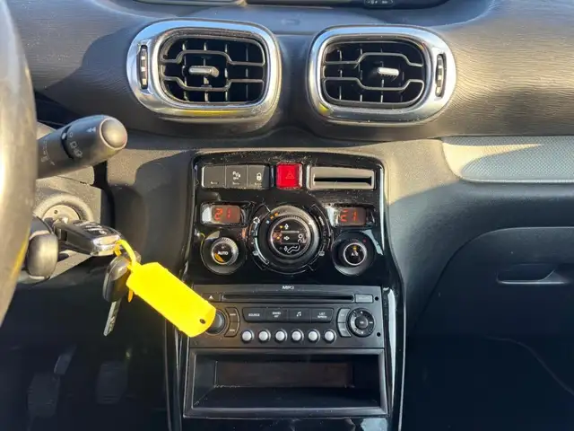 Citroen C3 Picasso view 12