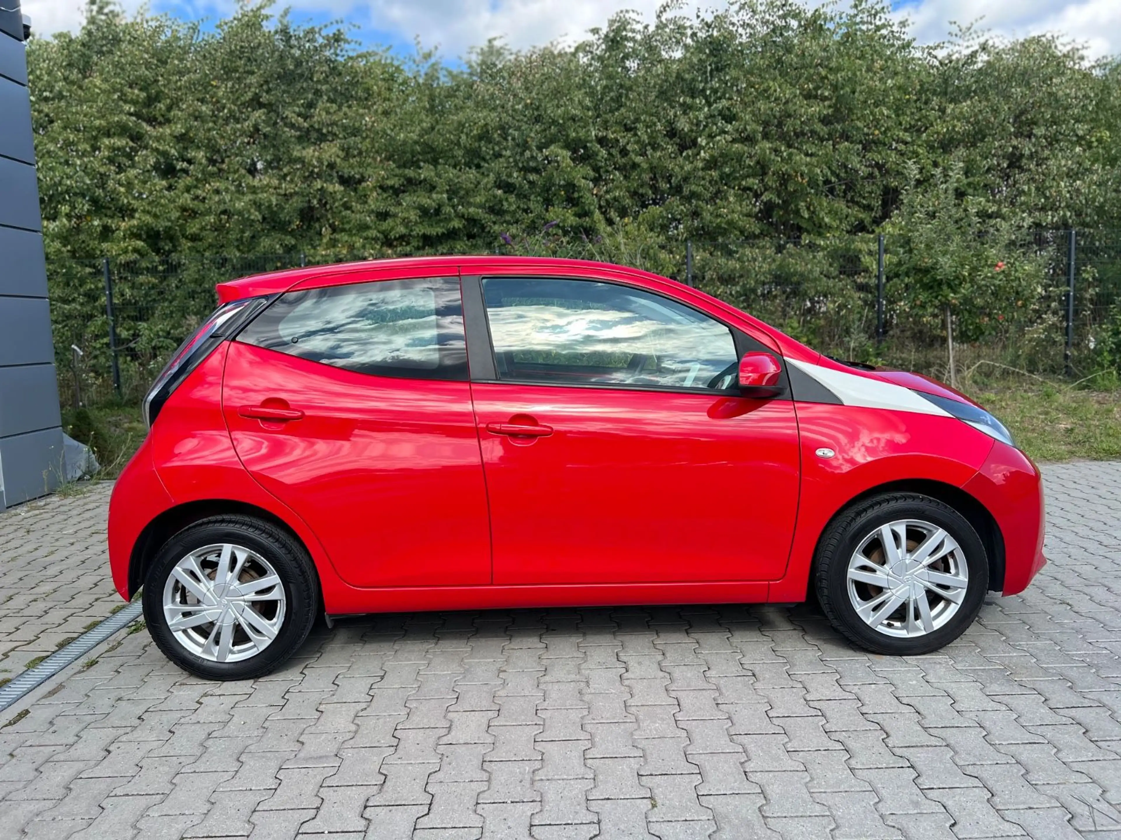 Toyota Aygo AYGO x-play touch*KLIMA*CAM*HU/AU NEU*TEMPO — photo 5
