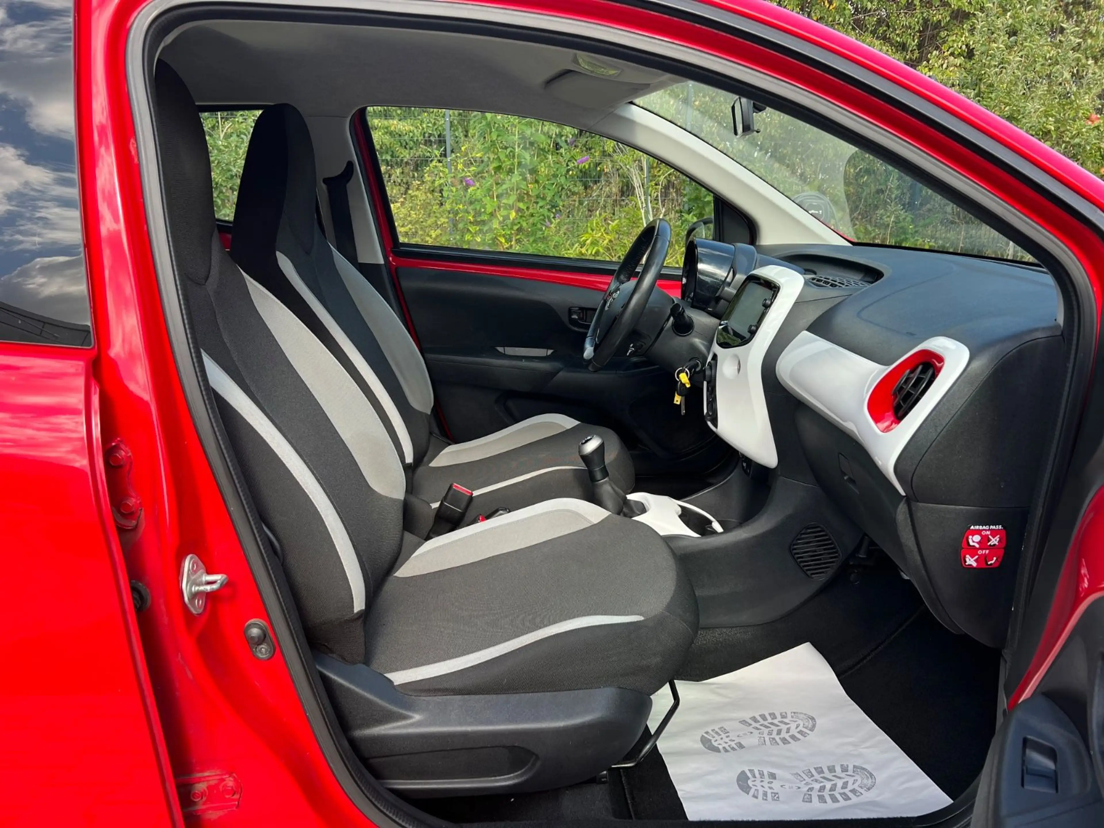 Toyota Aygo AYGO x-play touch*KLIMA*CAM*HU/AU NEU*TEMPO — photo 11